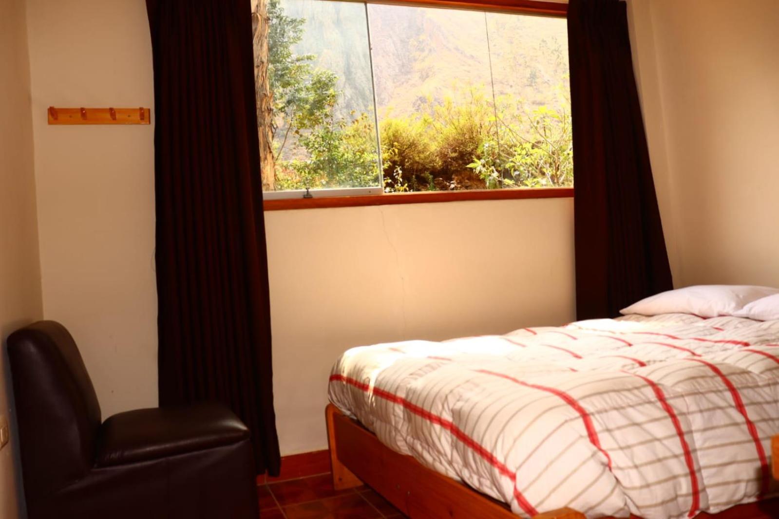 Full Moon Eco Lodge