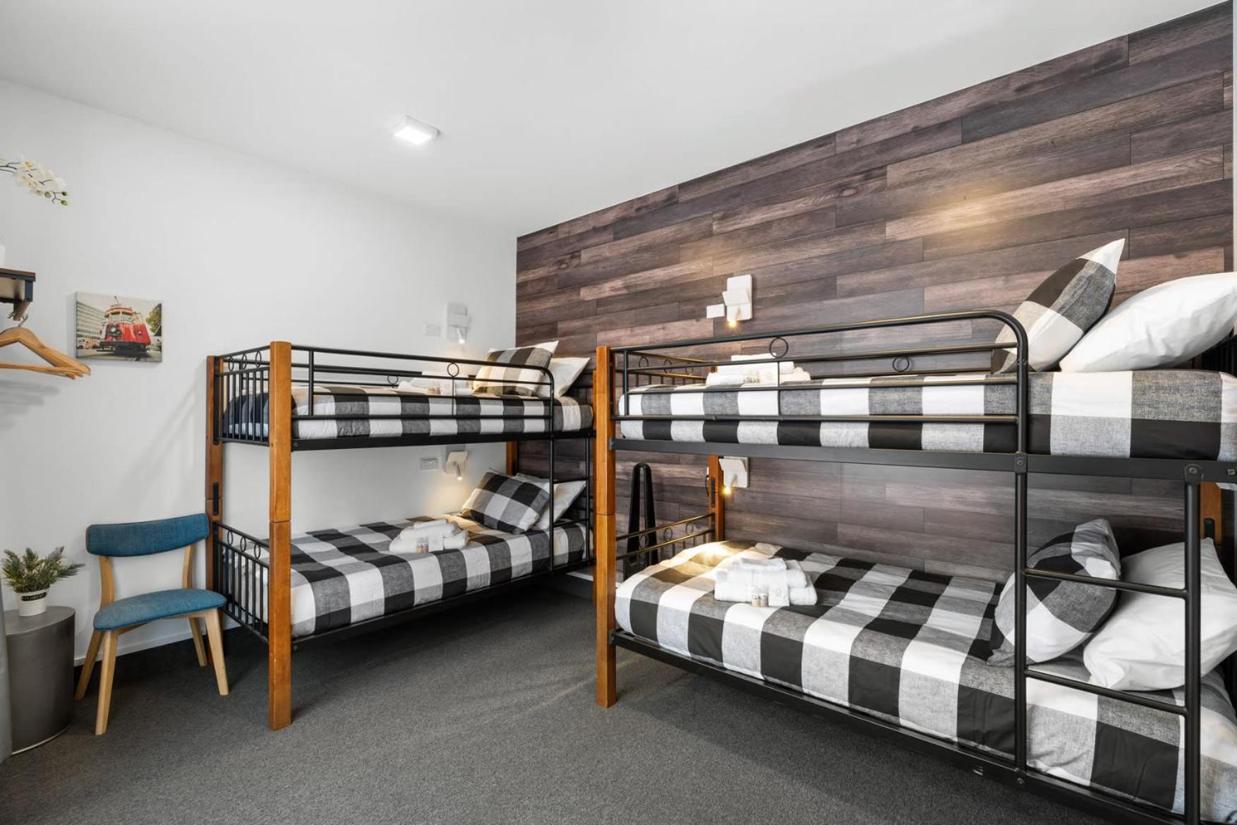 The Ultimate Villa In Central City Christchurch - Sleeps Up To 33-Guests view 4