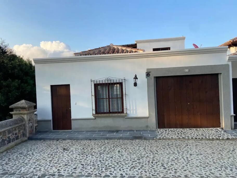 AN046 Hermosa Casa Colonial view 5