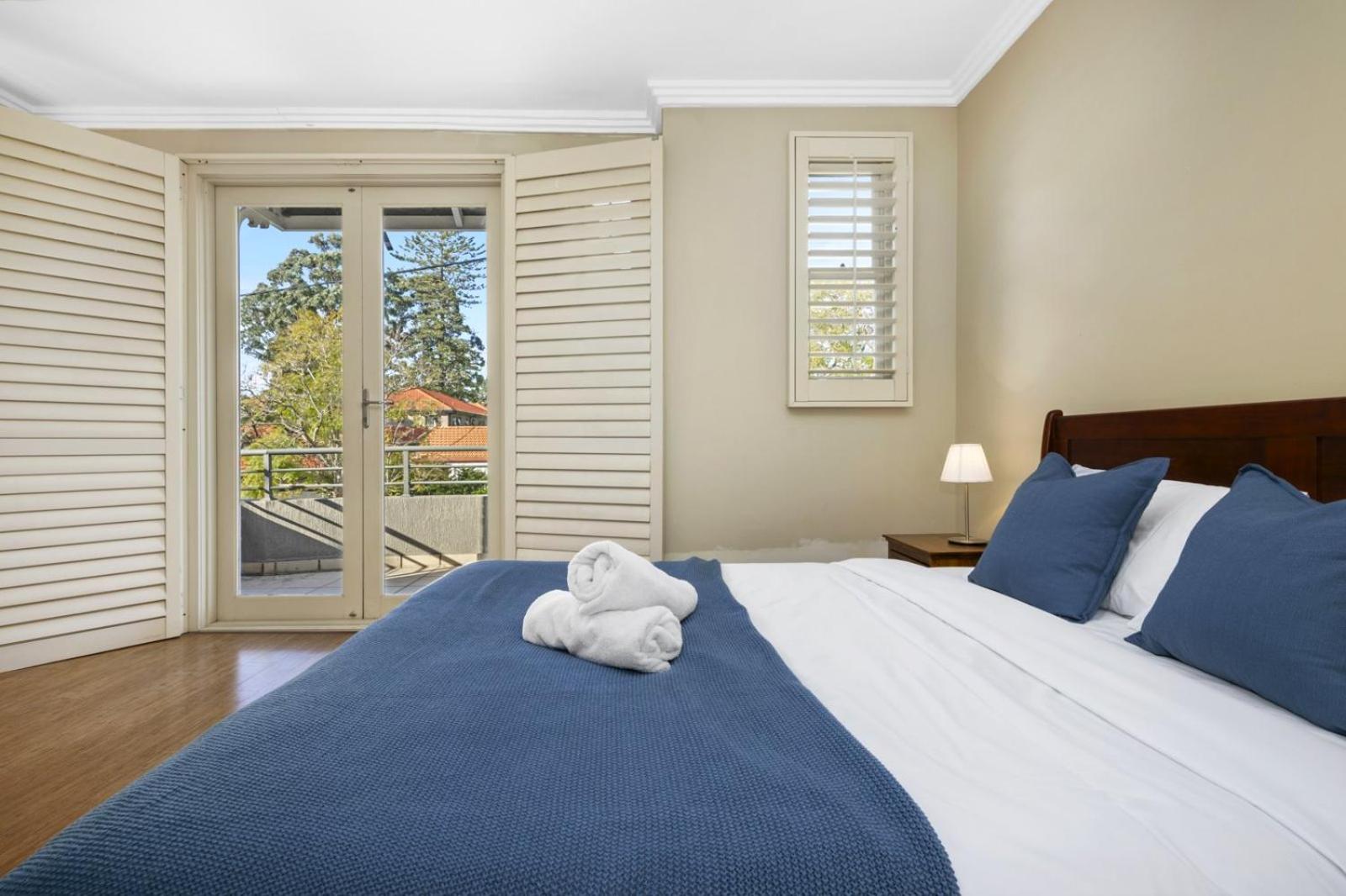 Family 3BR 2-level Home at Central Chatswood