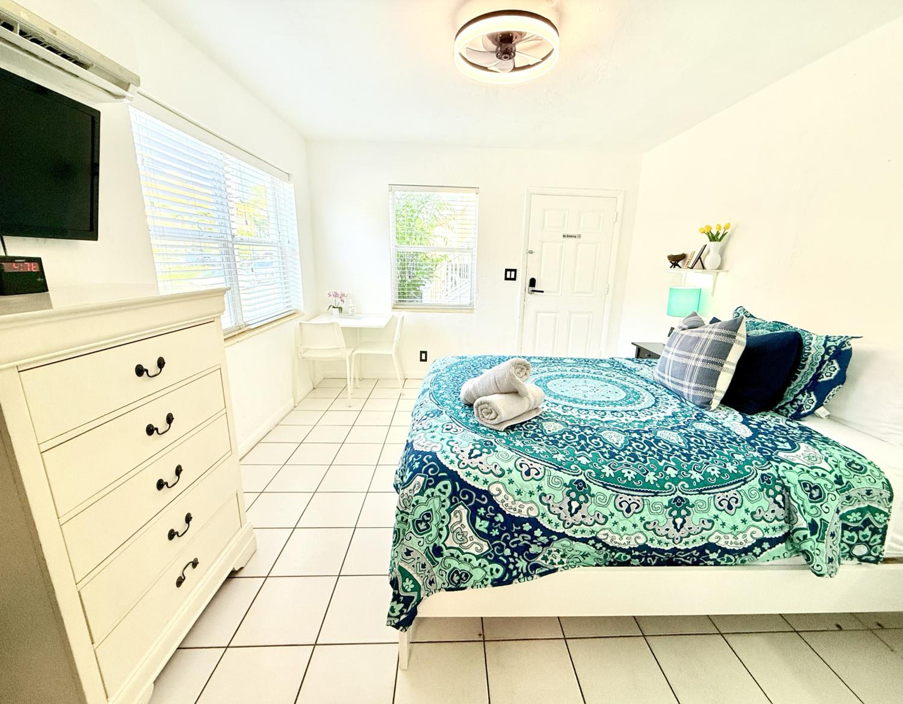 Southwinds Inn by The Gold Nests