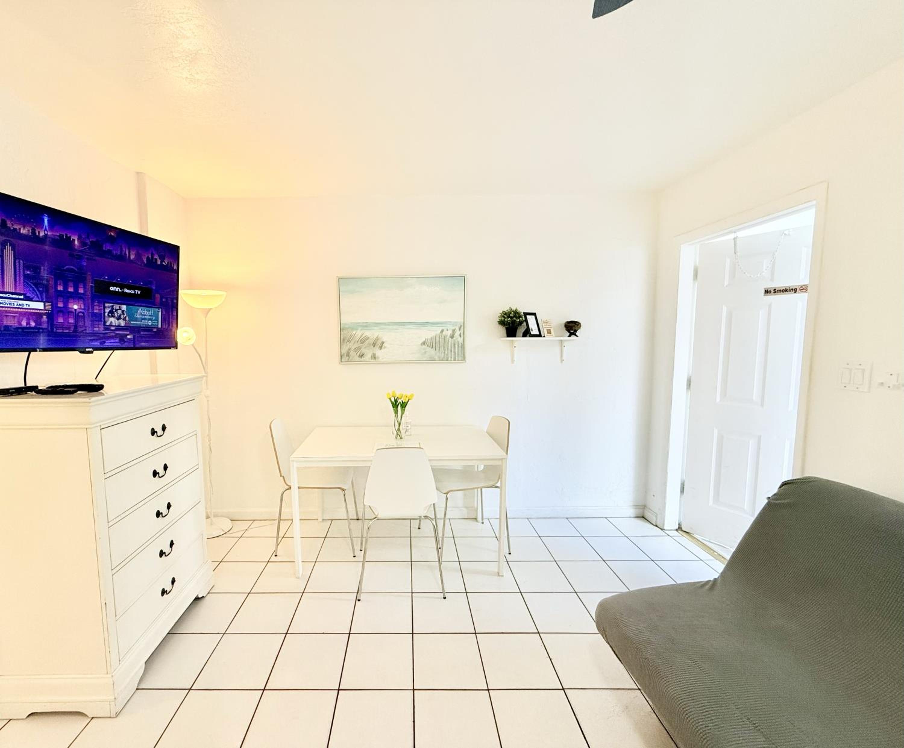 Southwinds Inn by The Gold Nests
