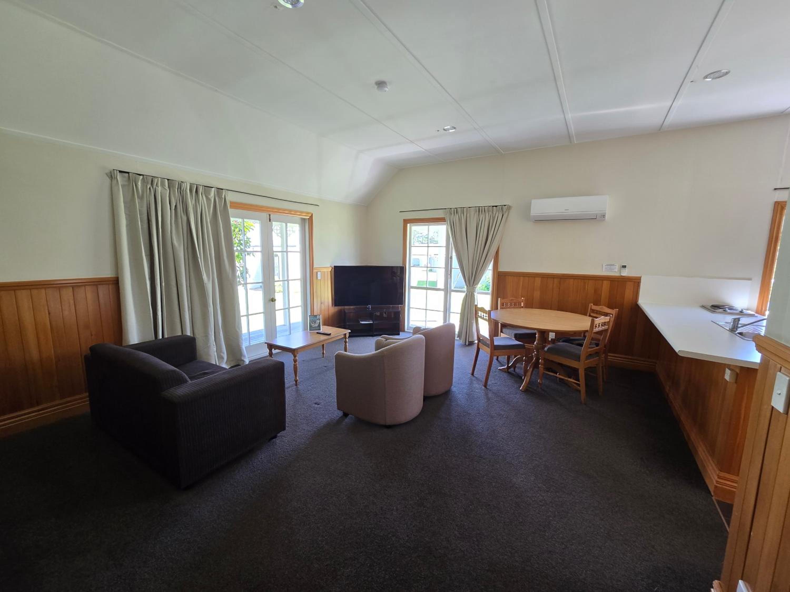 Huka Falls Resort