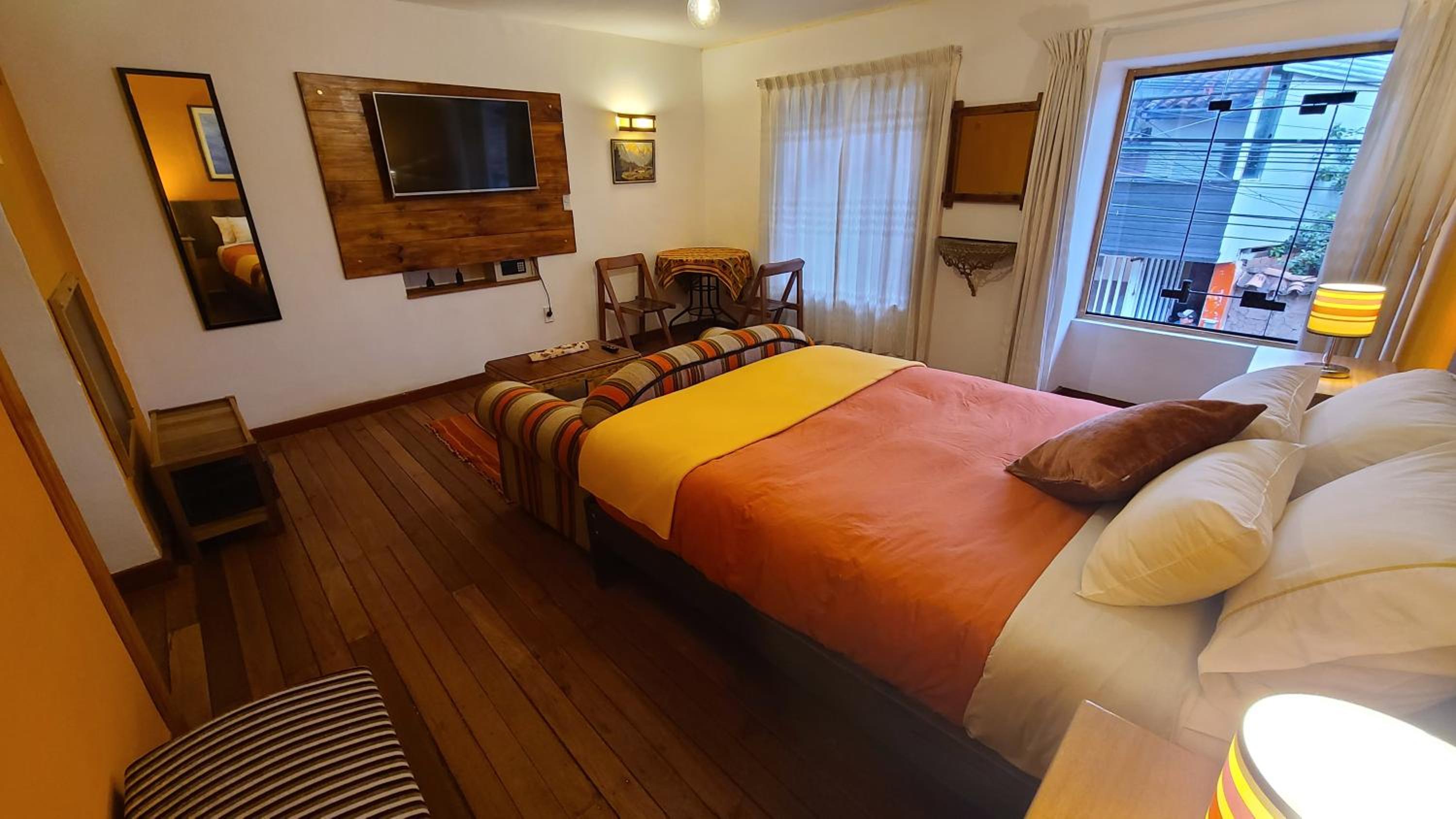 8a Cusco Guest House view 2