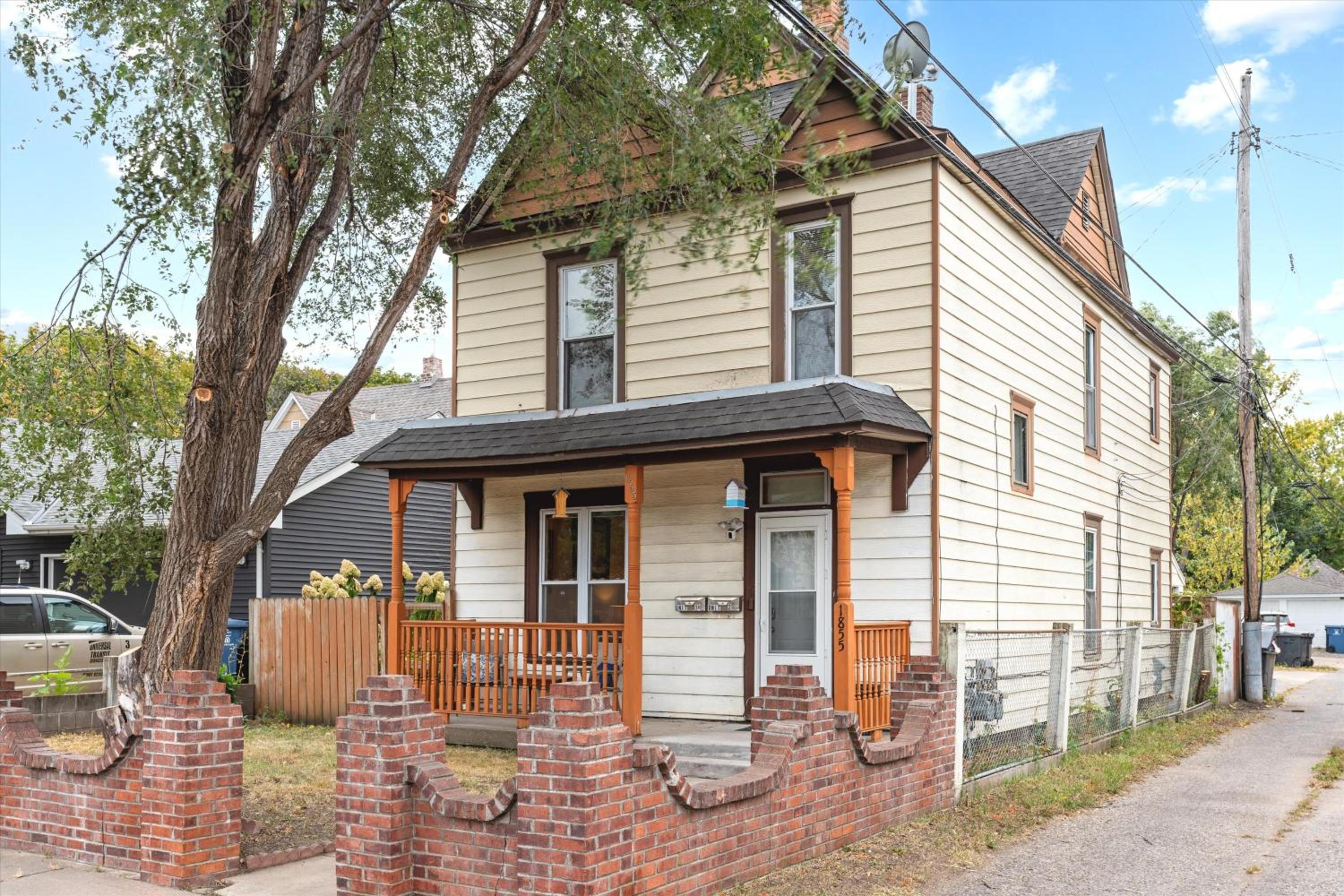 2BR Apartment Near Downtown with Workspace - Snapdragon view 2