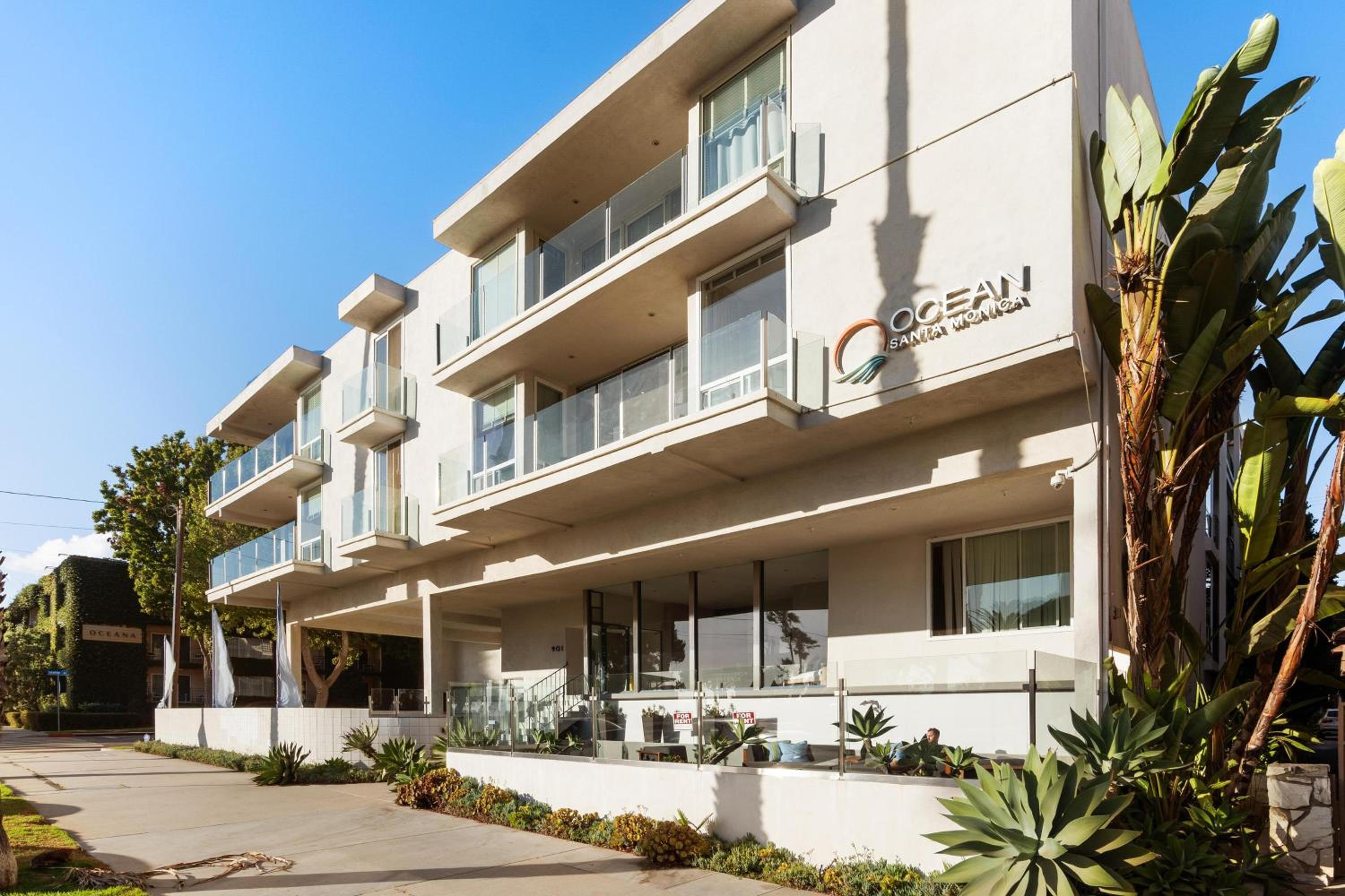Los Angeles Vacations - Beachfront Bliss Spacious 2BR Apt In Santa Monica - Property Image 8