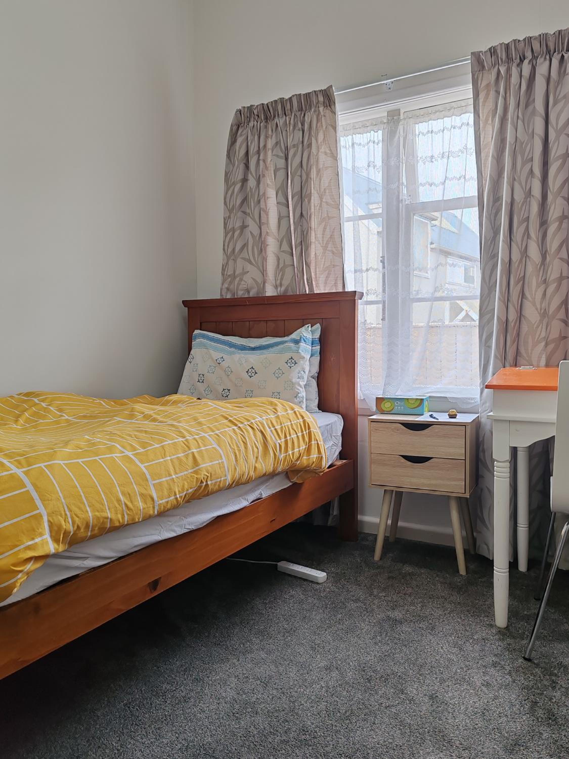 Charming Single Bedroom in Lower Hutt view 3