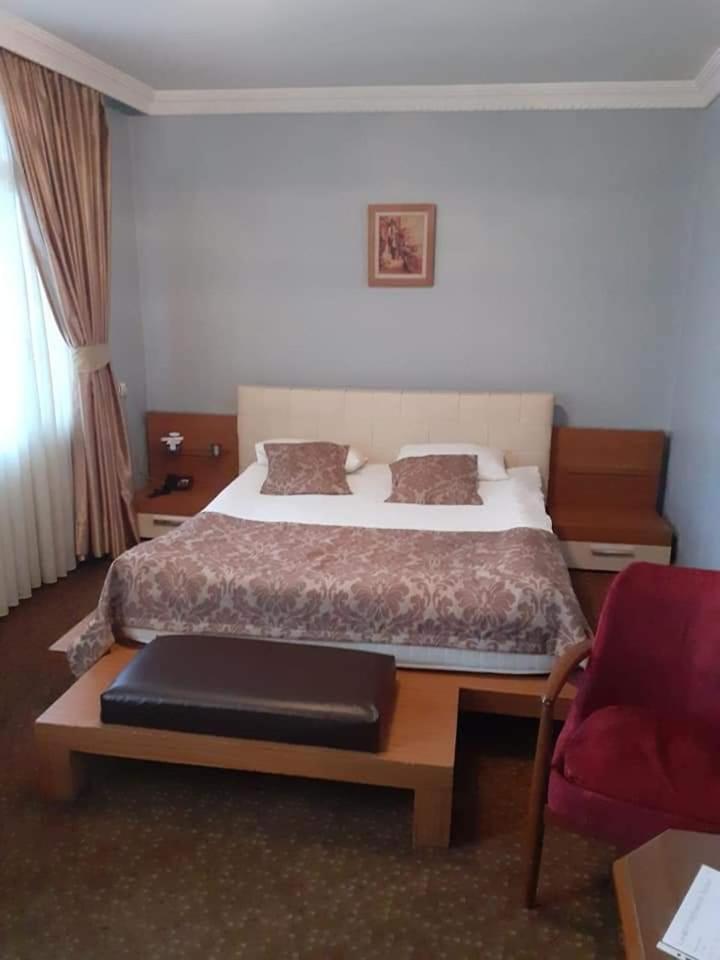 Tac Hotel - Image 69