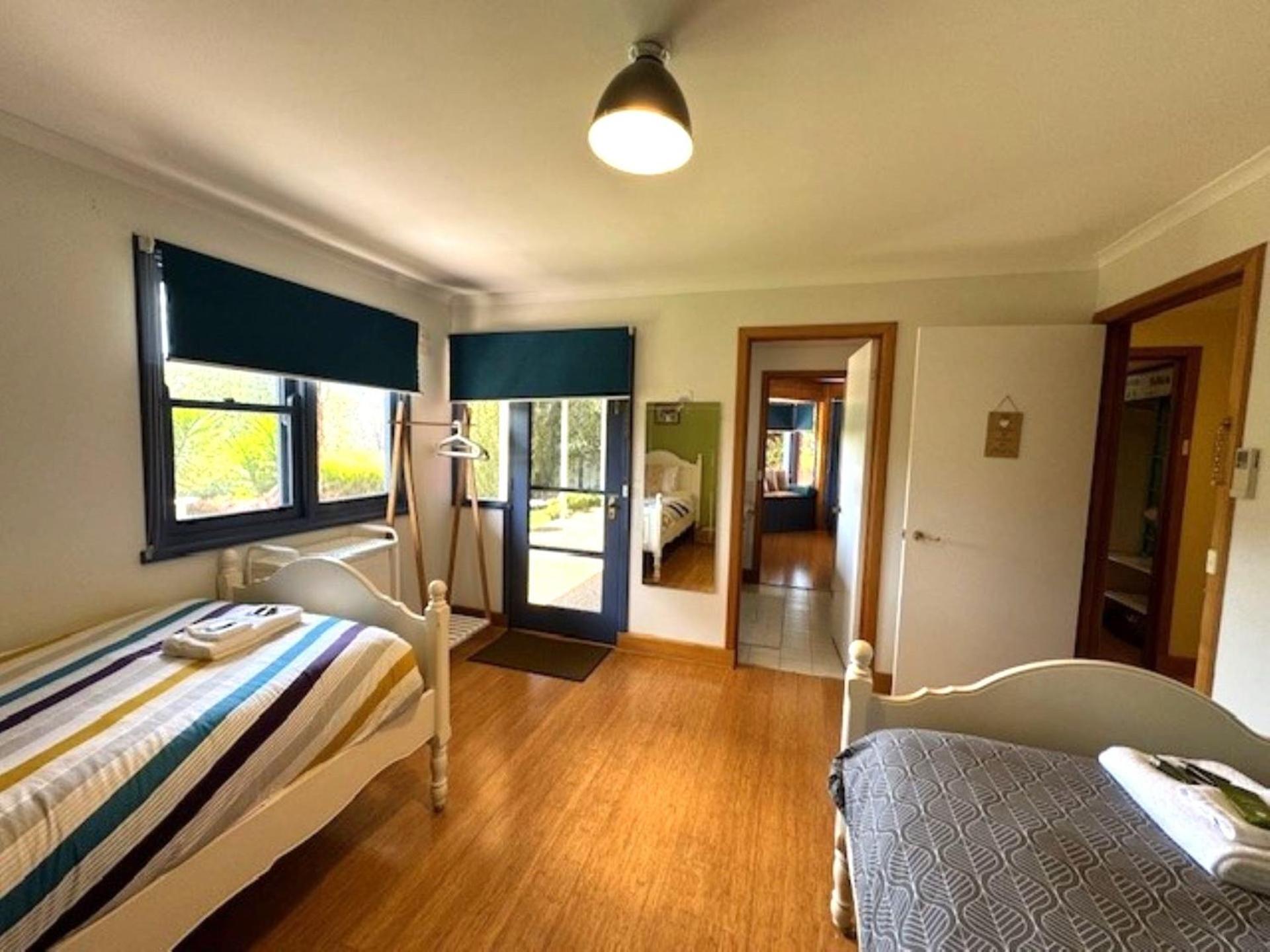 Artee House - A Bright Escape