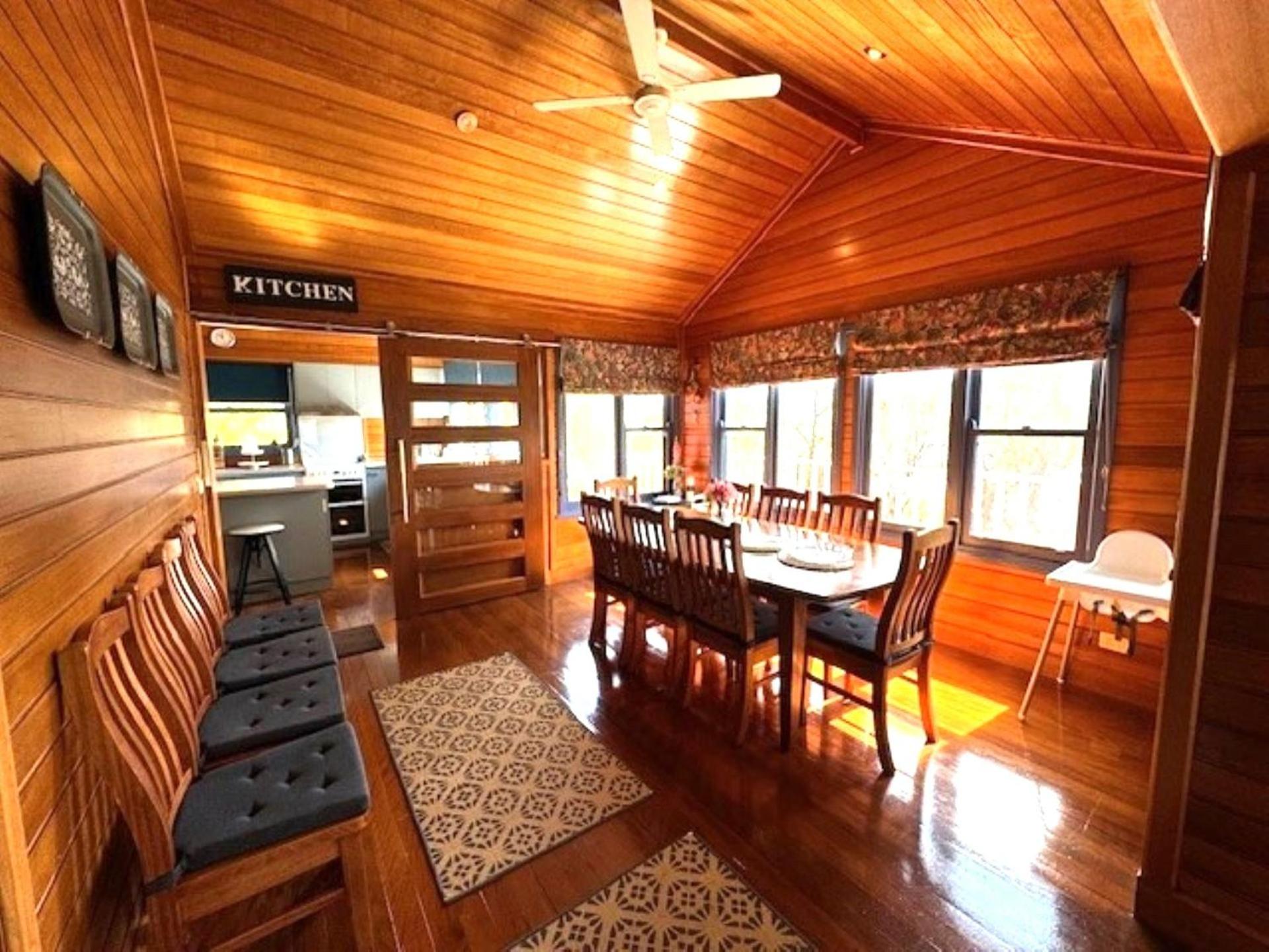 Artee House - A Bright Escape