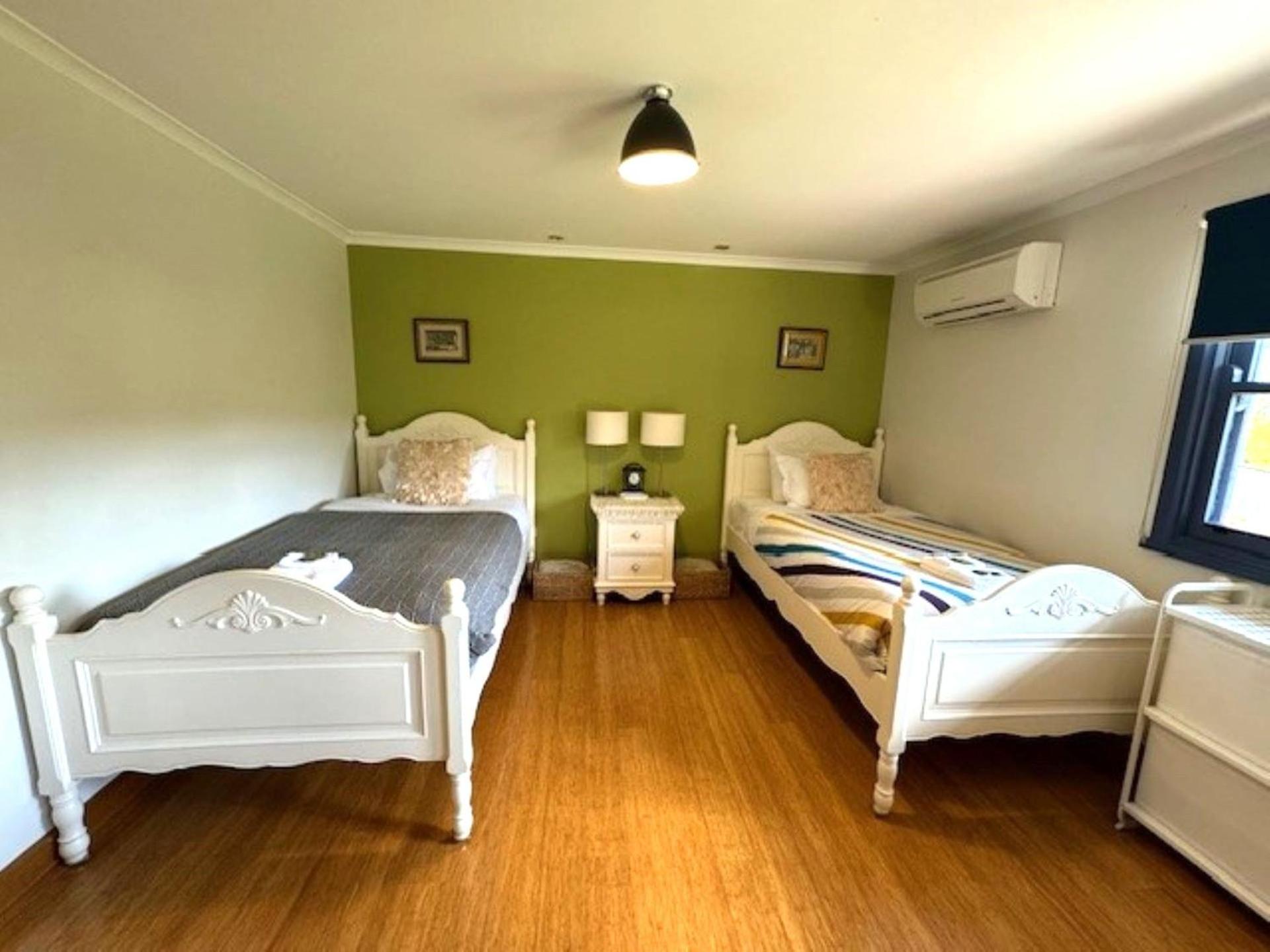 Artee House - A Bright Escape