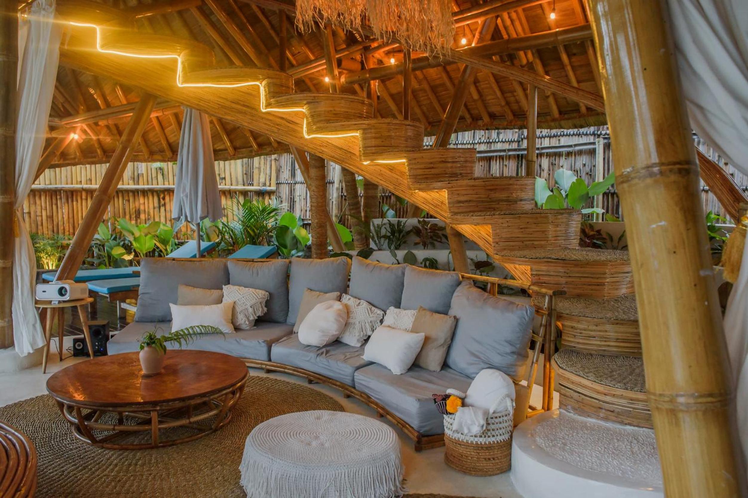 Instagenic Casa Savana Sidemen