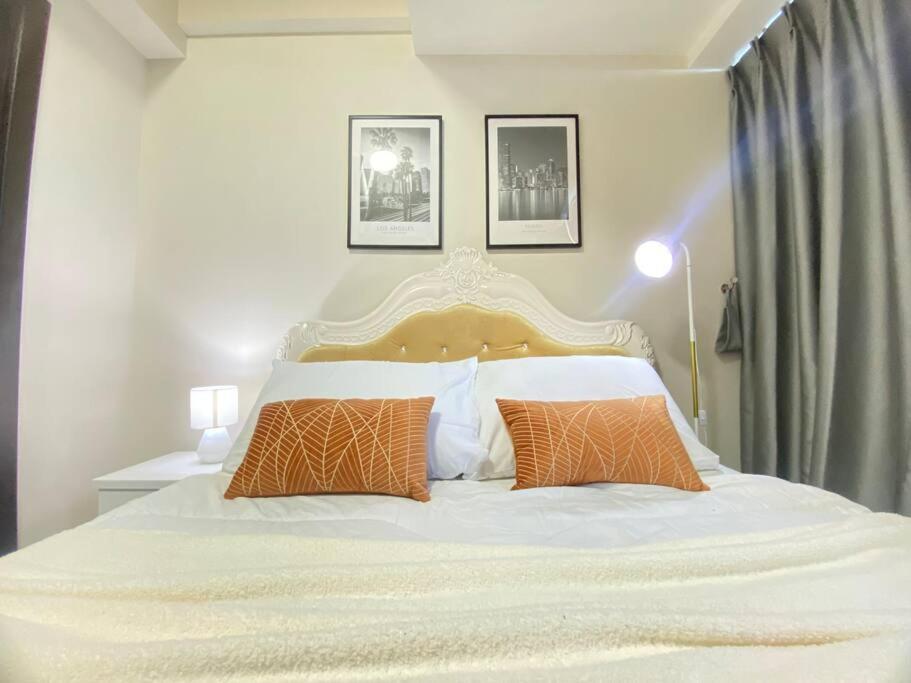 Bayview 2BR Family Suite in Uptown BGC near Mall view 3