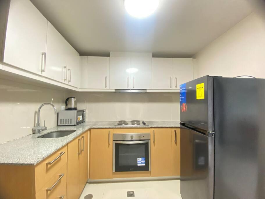 Bayview 2BR Family Suite in Uptown BGC near Mall view 4