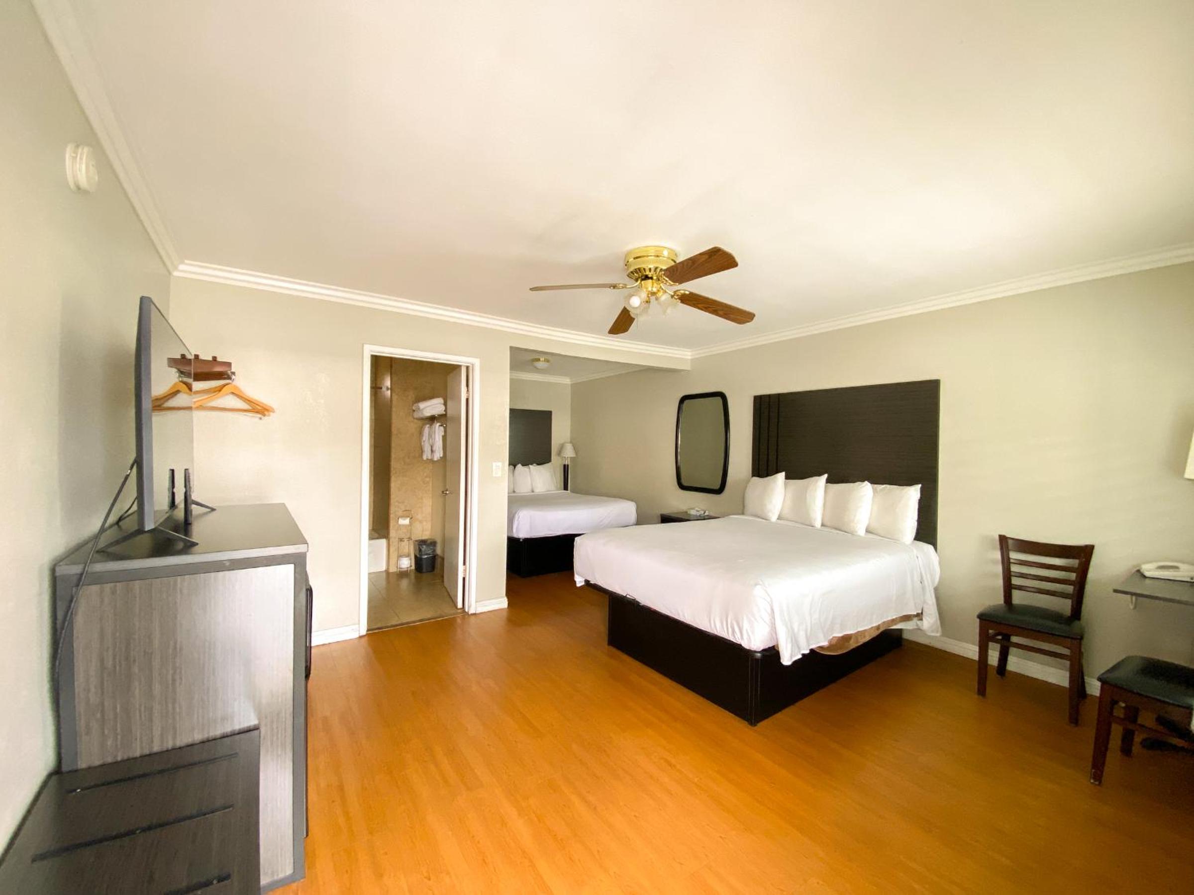 Rockview Inn and Suites - Morro Bay CA