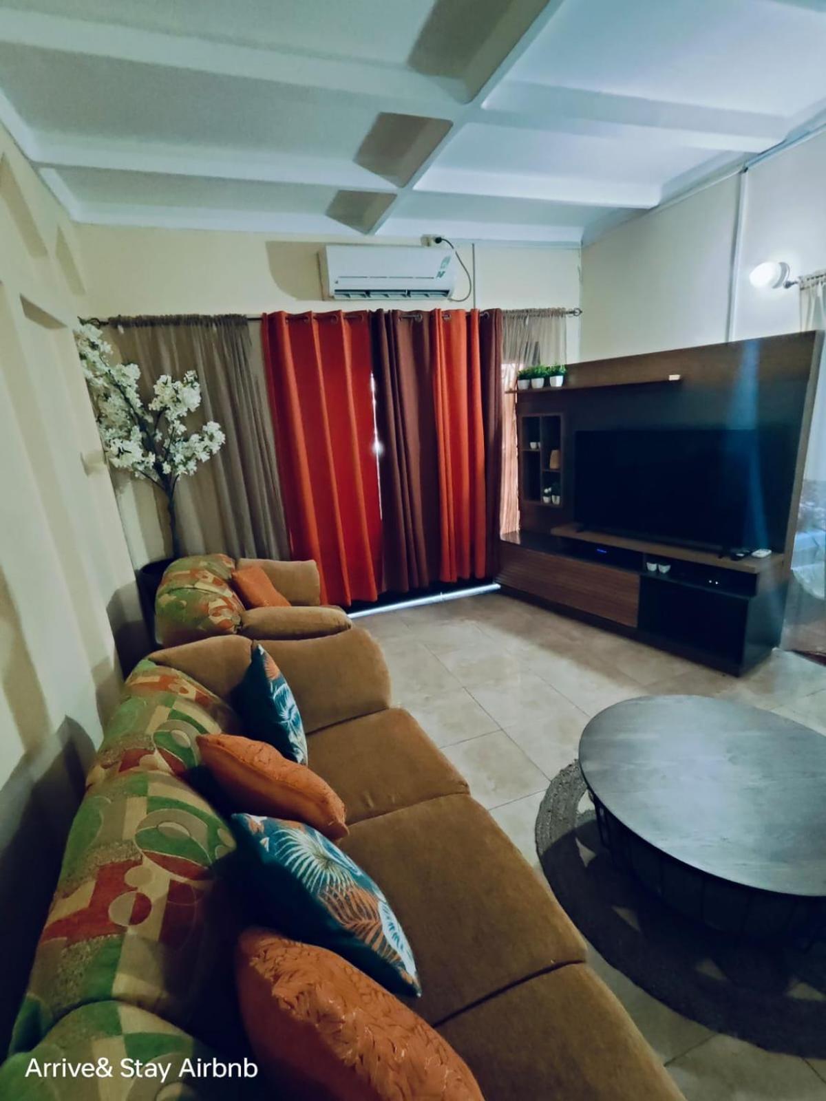 Arrive and Stay view 3