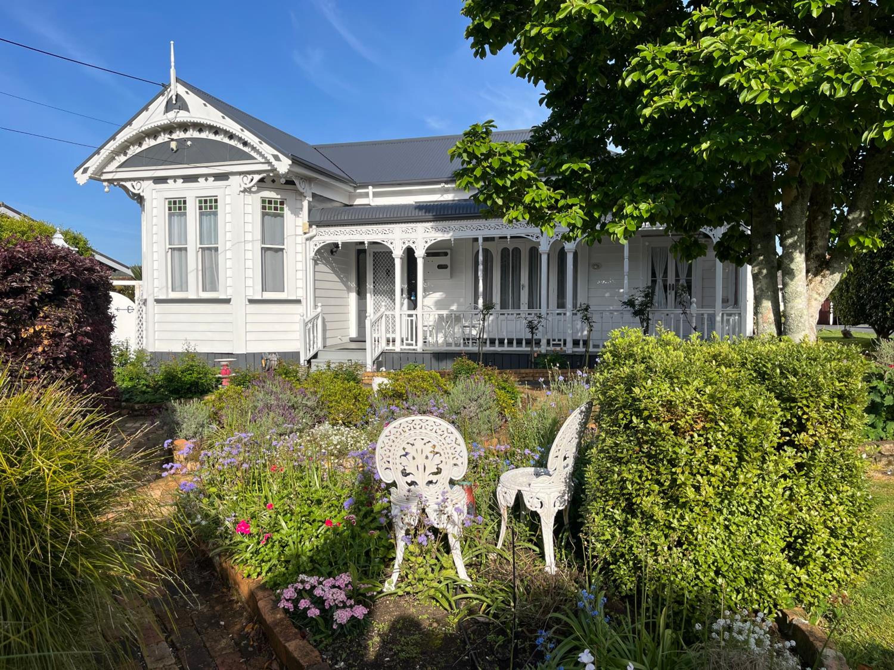 Chelsea House Bed & Breakfast