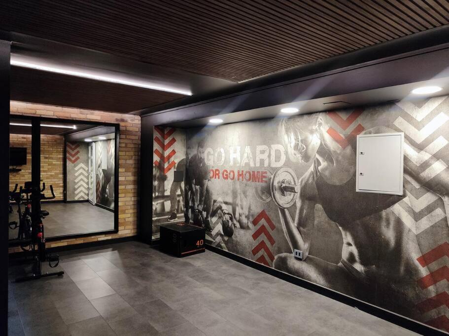 Cowork, Gym, 24hr Security, water vending machine
