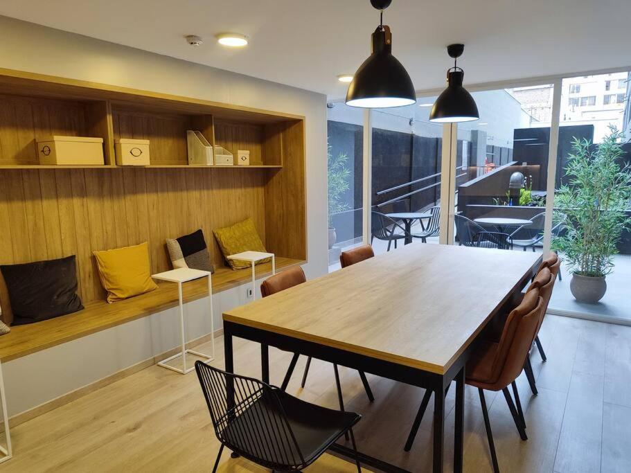 Cowork, Gym, 24hr Security, water vending machine