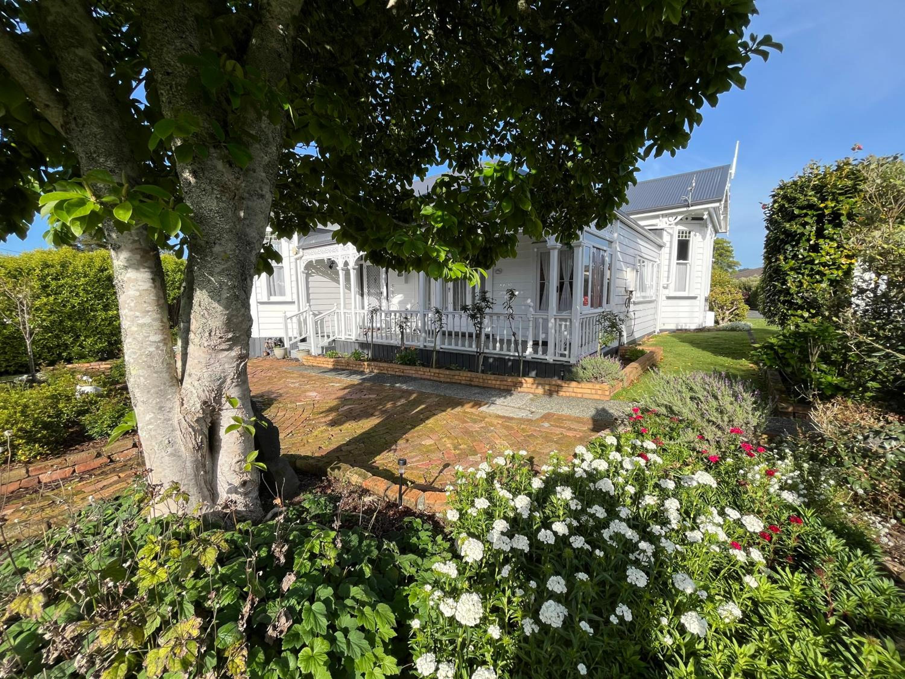 Chelsea House Bed & Breakfast