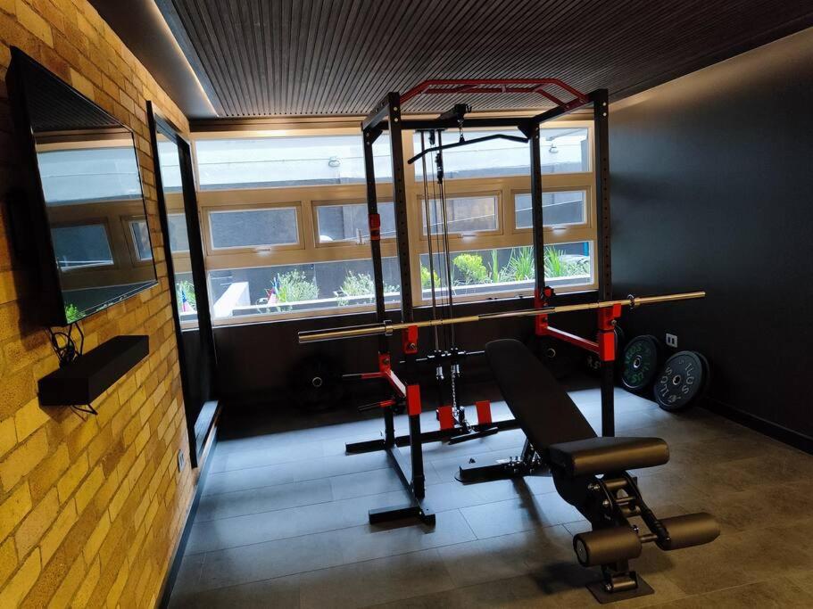 Cowork, Gym, 24hr Security, water vending machine