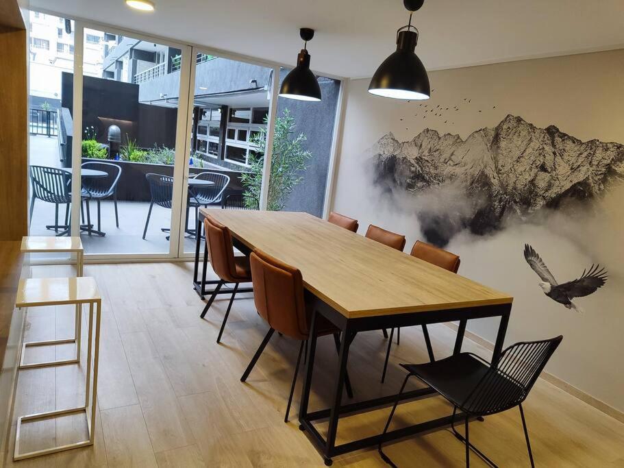 Cowork, Gym, 24hr Security, water vending machine