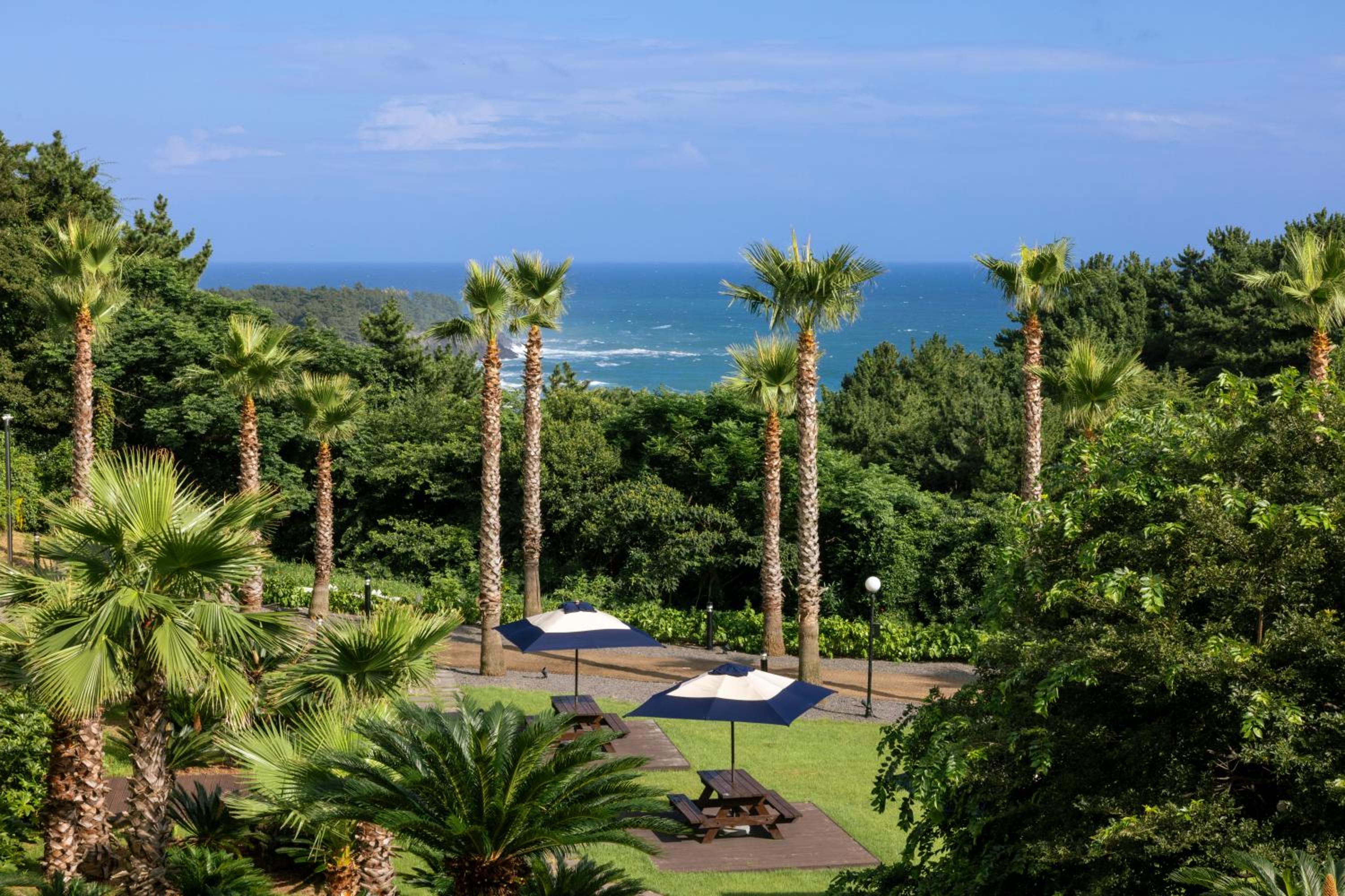 Kensington Resort Jeju Jungmun