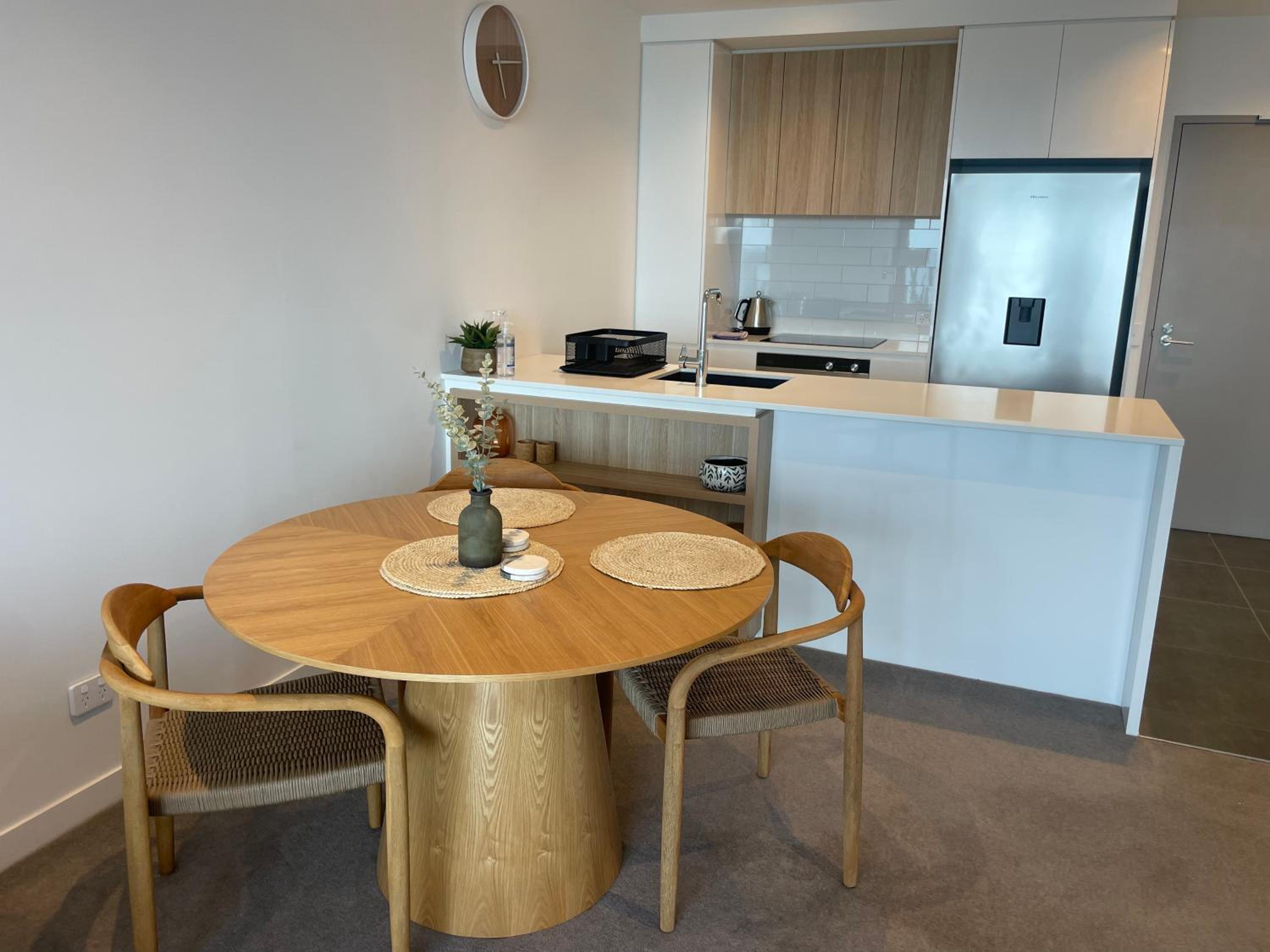 MIRIMAR APARTMENTS 1 Bedroom Apartment with Bay Views on the Geelong Waterfront - 1003
