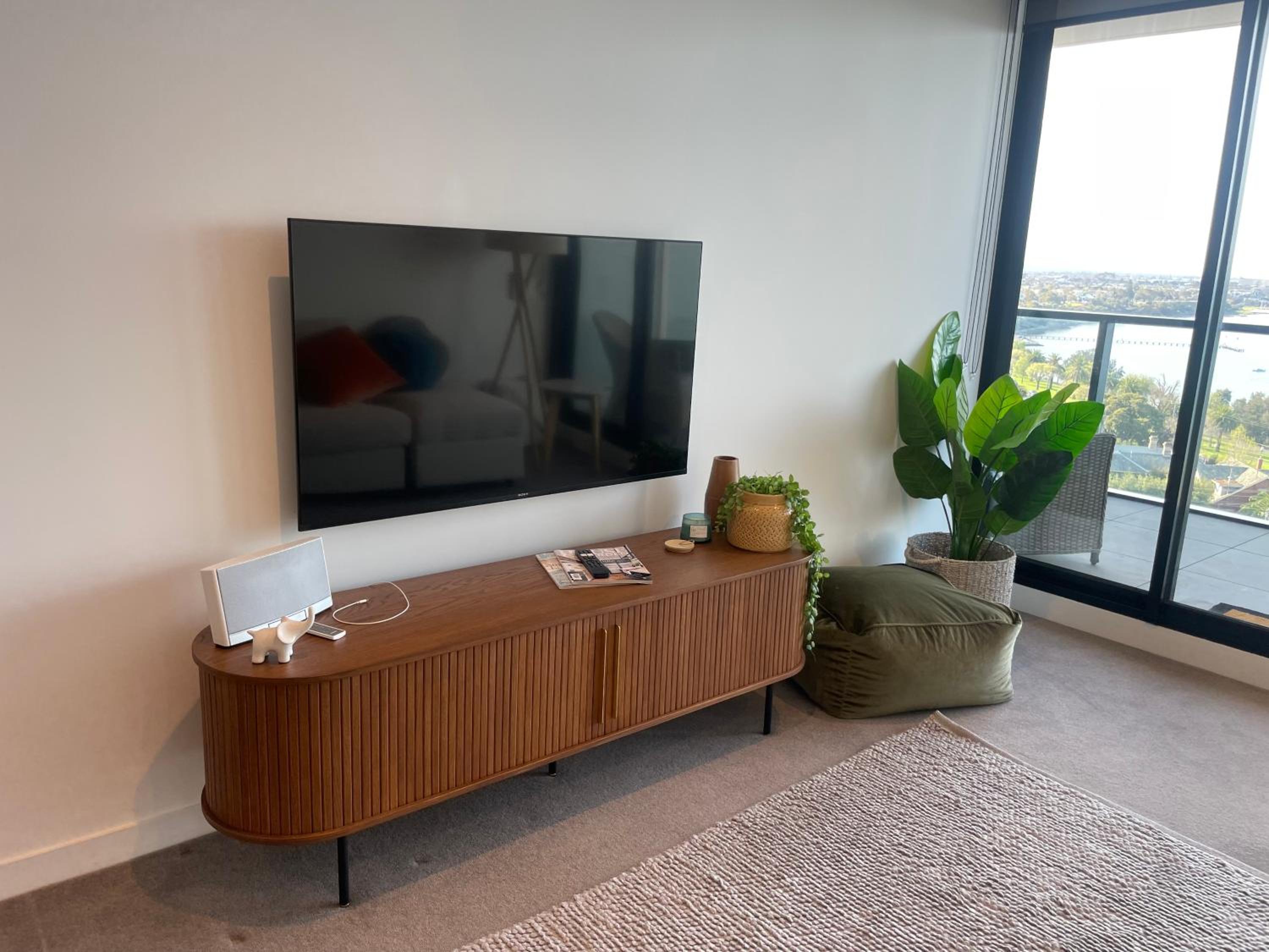 MIRIMAR APARTMENTS 1 Bedroom Apartment with Bay Views on the Geelong Waterfront - 1003