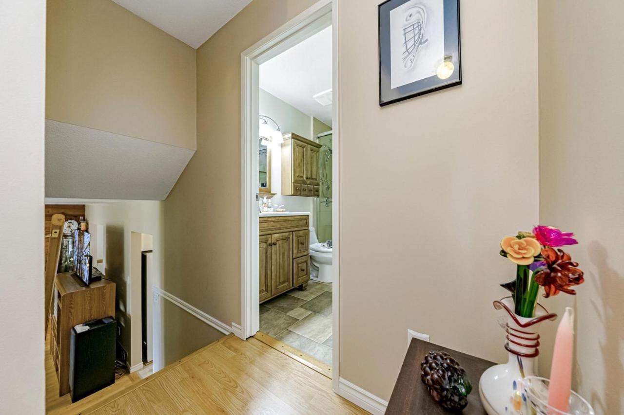Cheap Room Near Langley Downtown- End of Year Sale