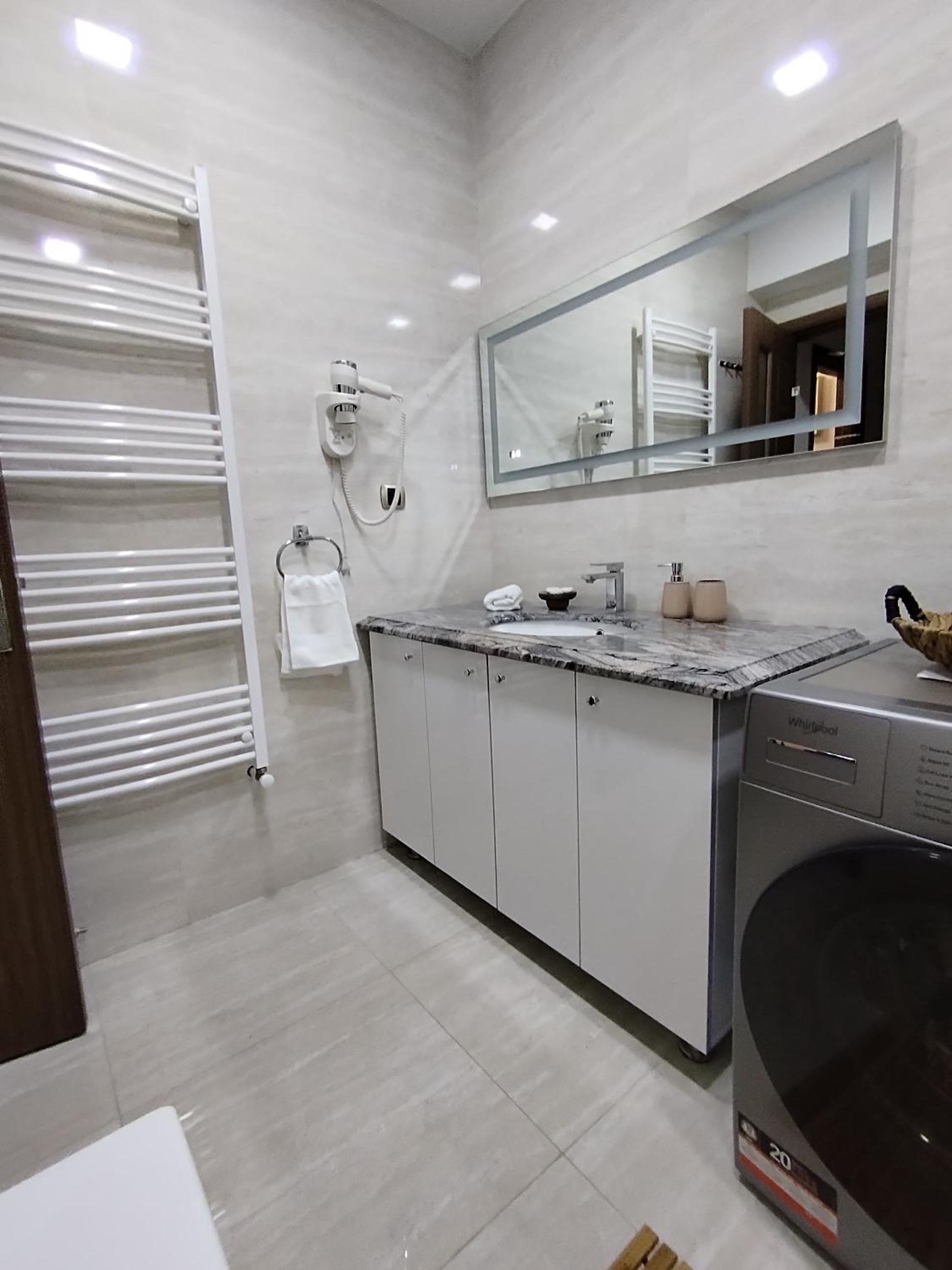 Luxury apartment Coresi Area view 5