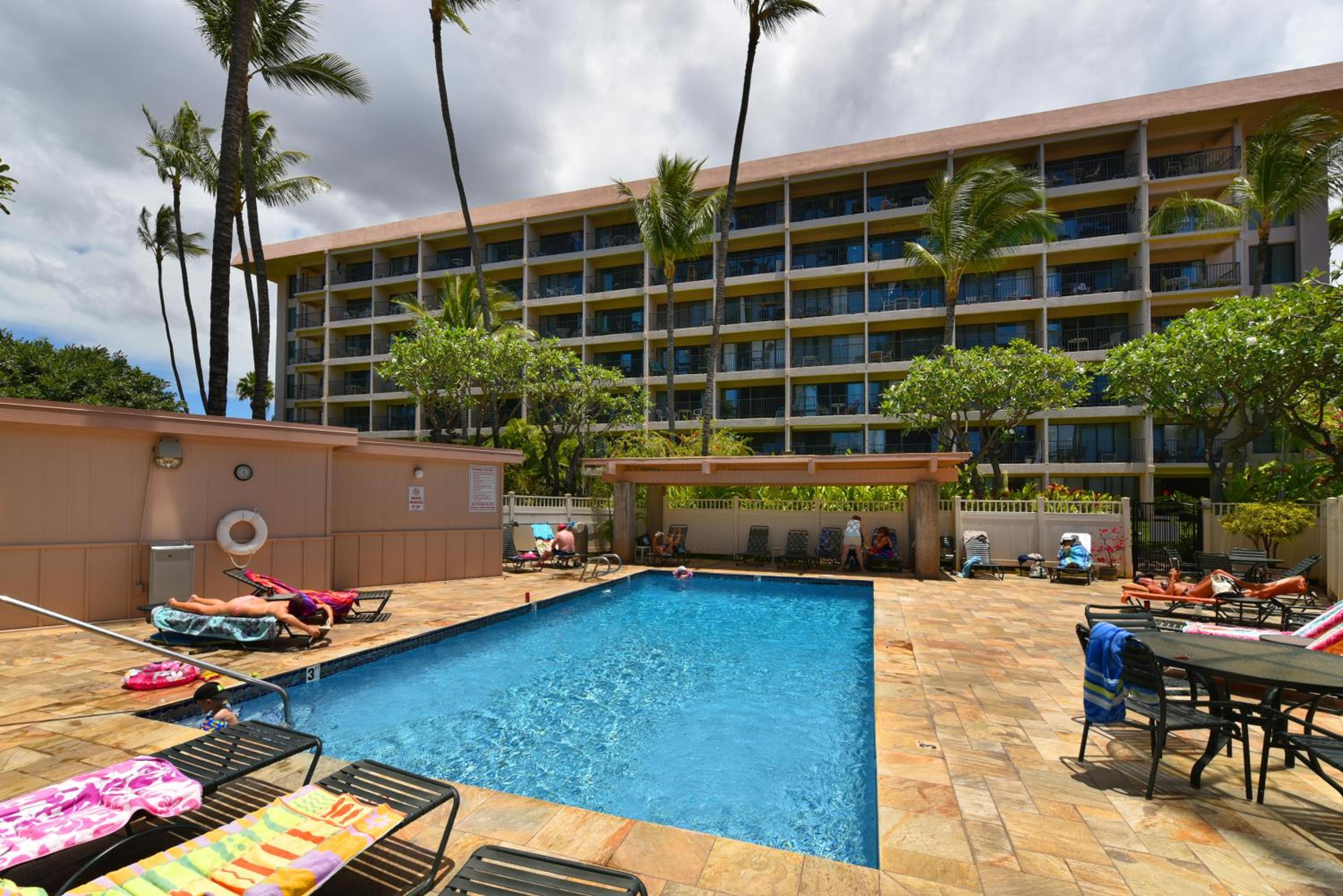 Kihei Akahi D402 · AKH D402 2BD Condo Across Beach Ocean View AC