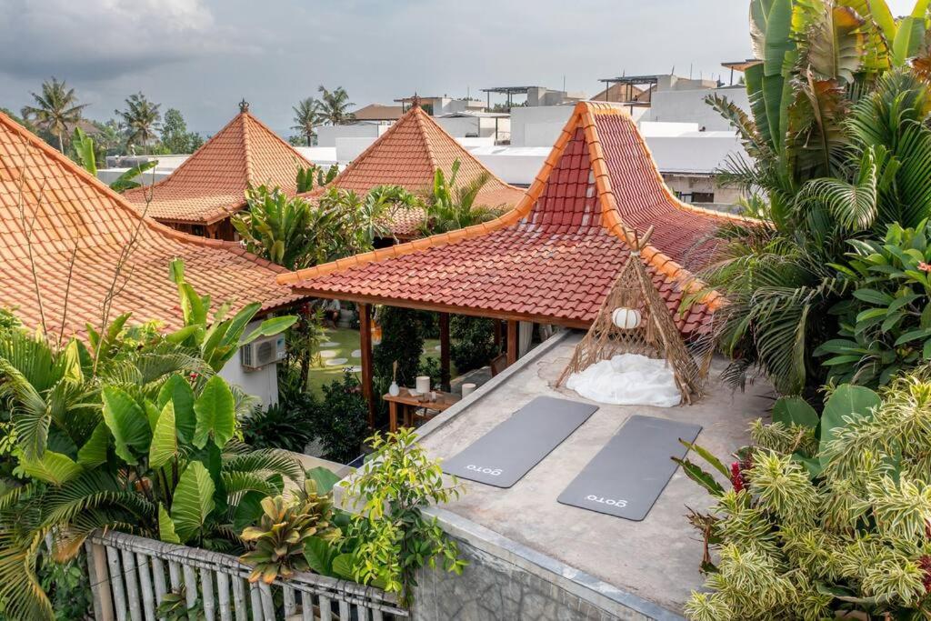 Luxury Beachside - SelMoon Villa