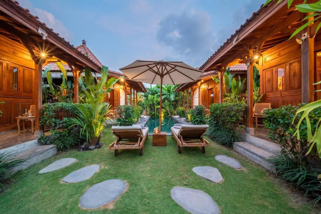 Luxury Beachside - SelMoon Villa
