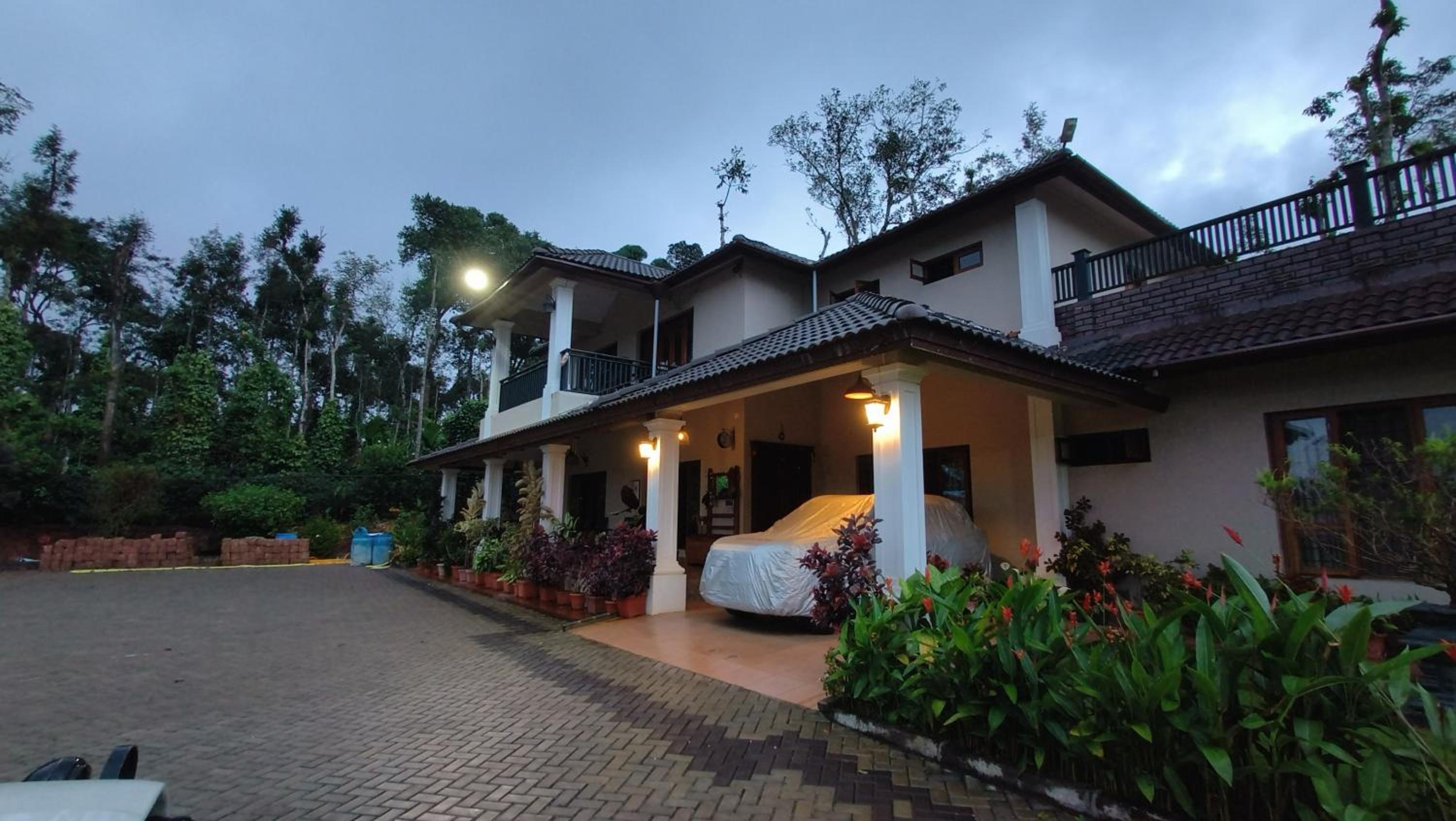 SaffronStays Coffeeshire