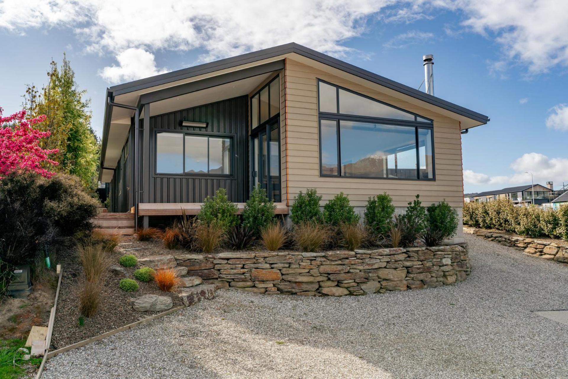 Mahaanui South - Wanaka Holiday Home