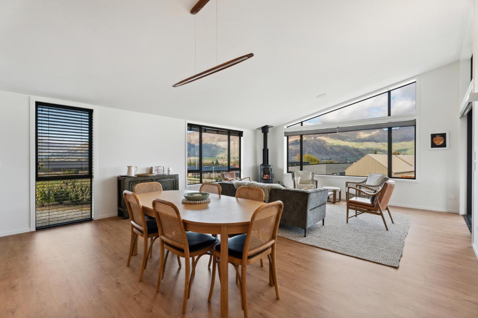 Mahaanui South - Wanaka Holiday Home