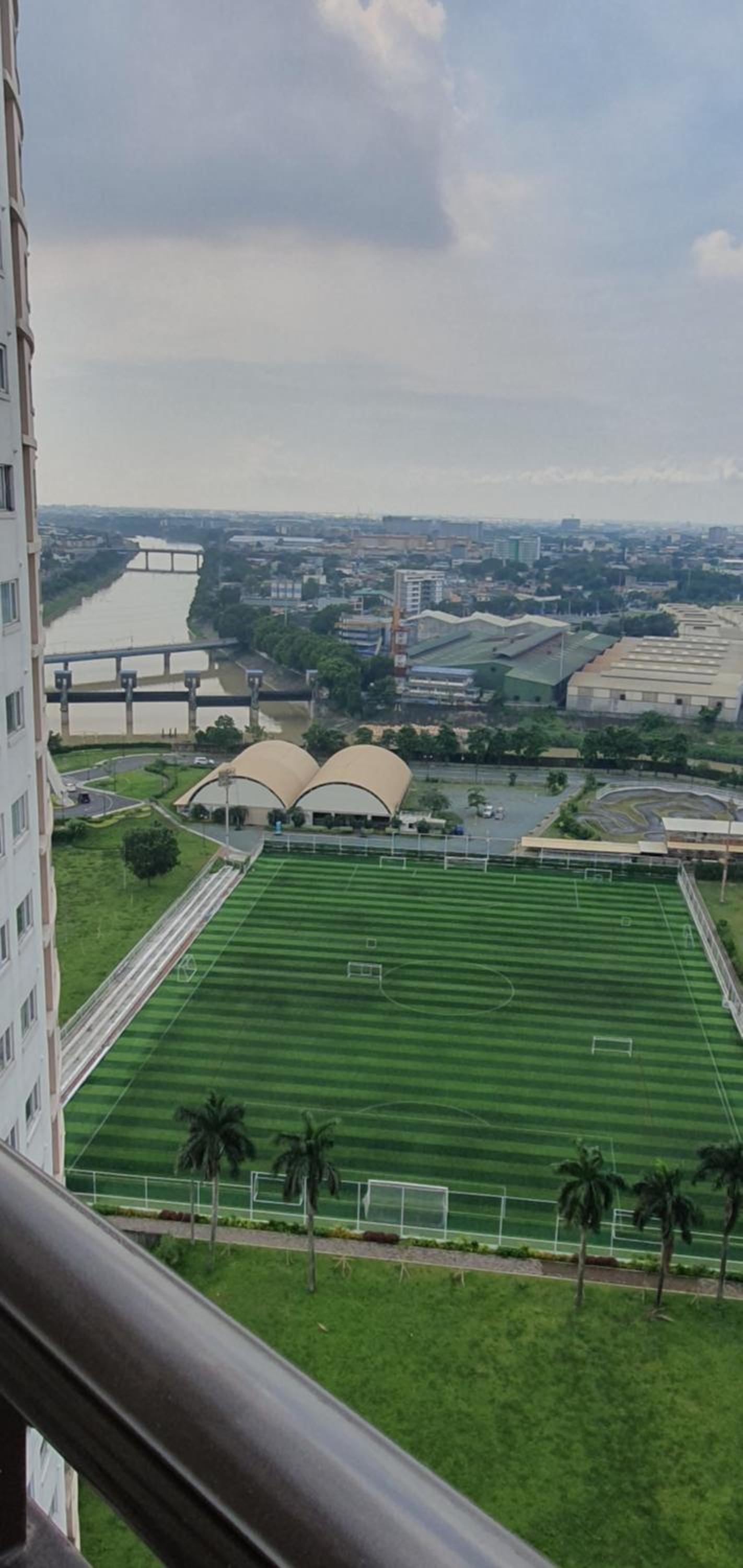 Cabs staycation Circulo Verde