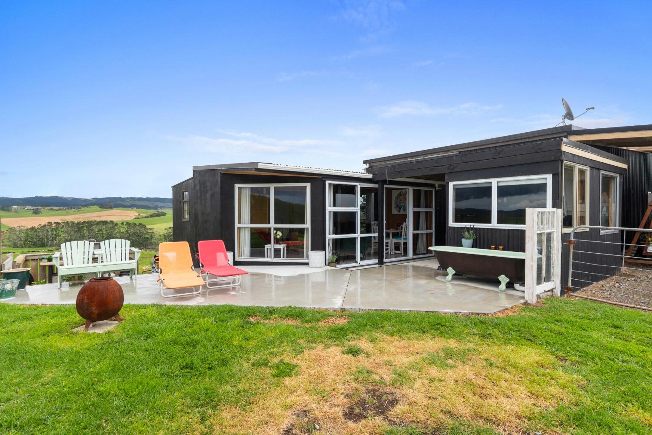 Heart of Waipu - Waipu Holiday Home view 2
