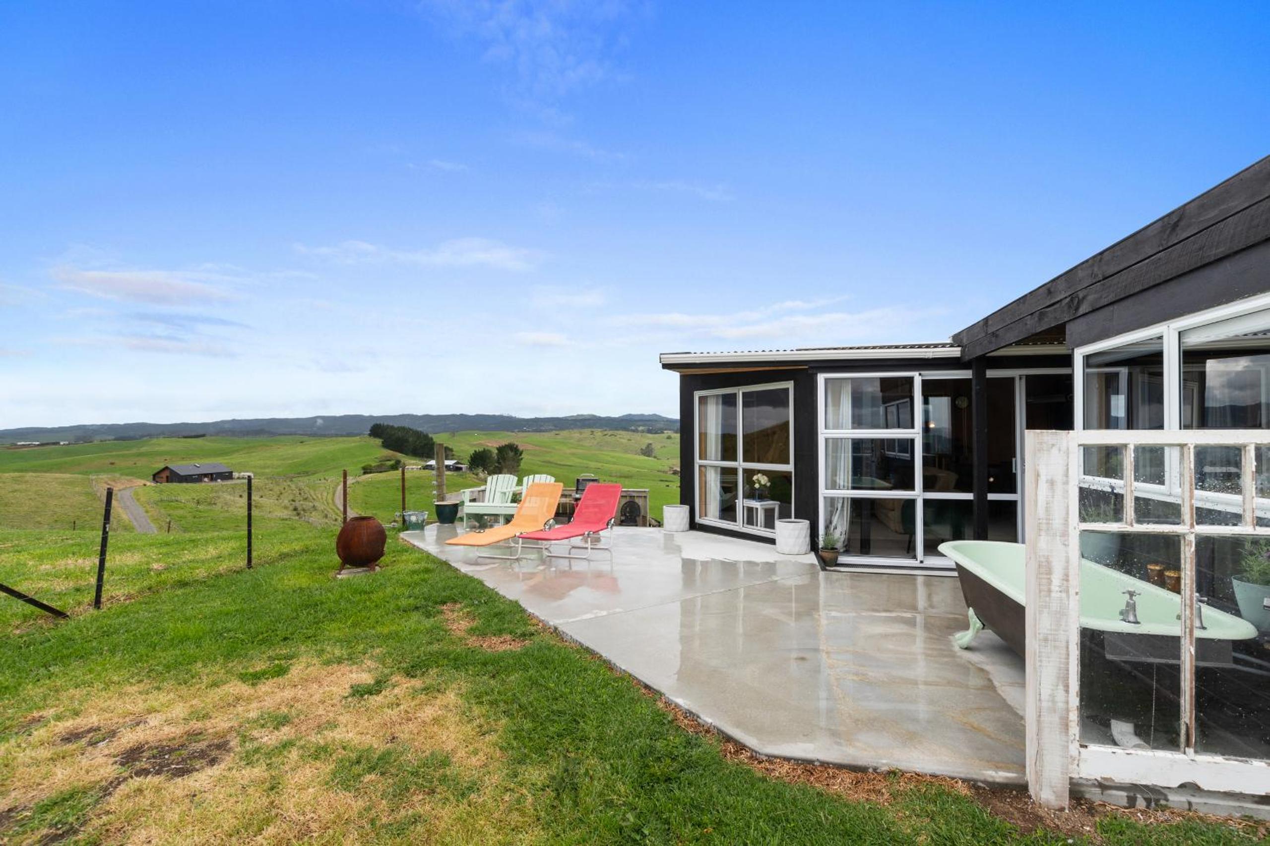 Heart of Waipu - Waipu Holiday Home view 3