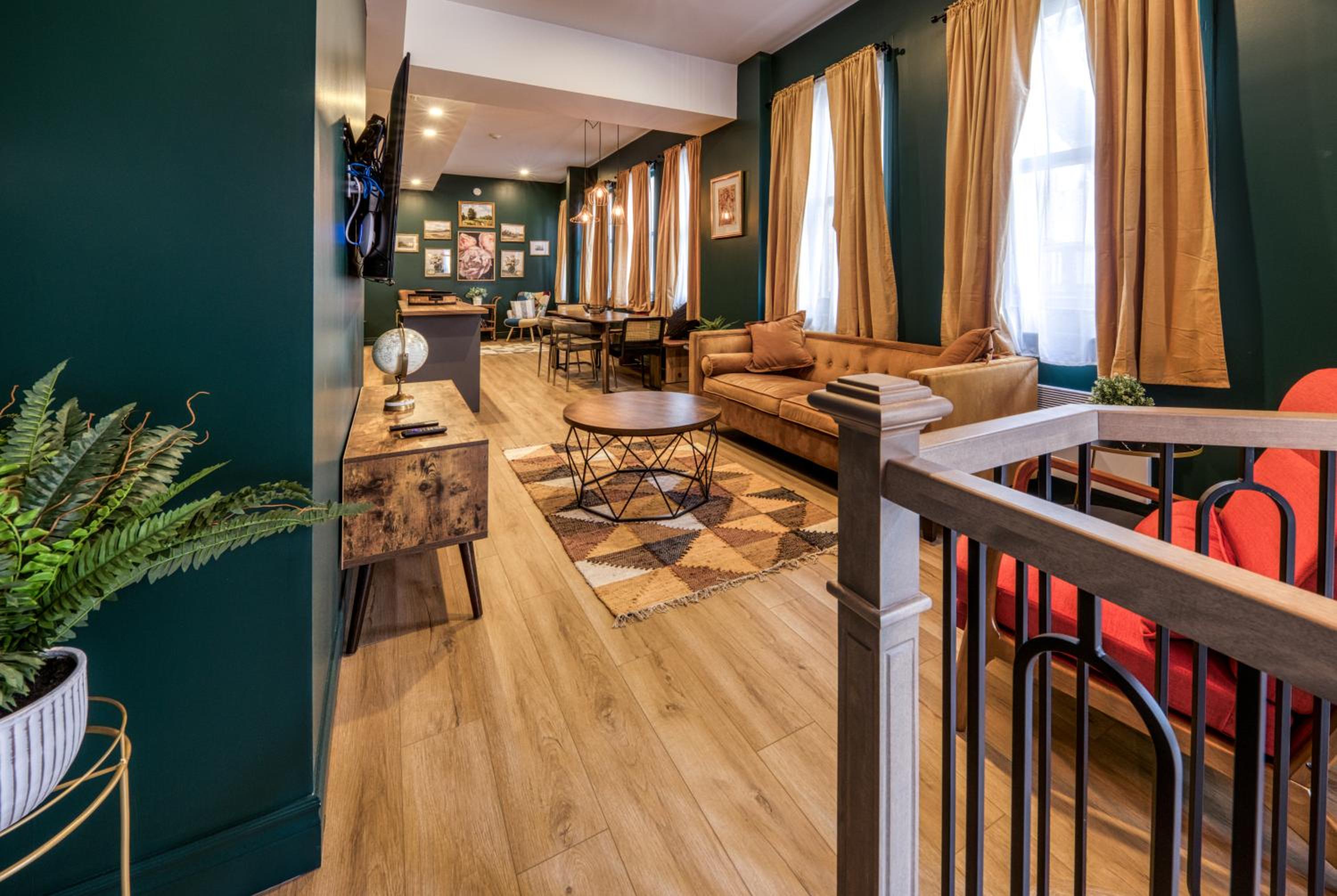 lounge