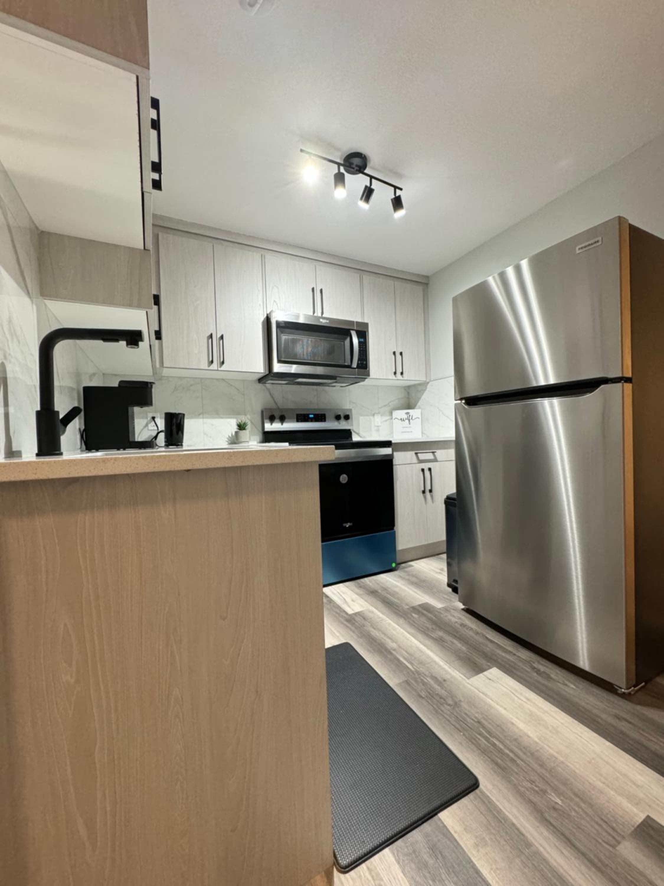 Modern 2 bedroom suite