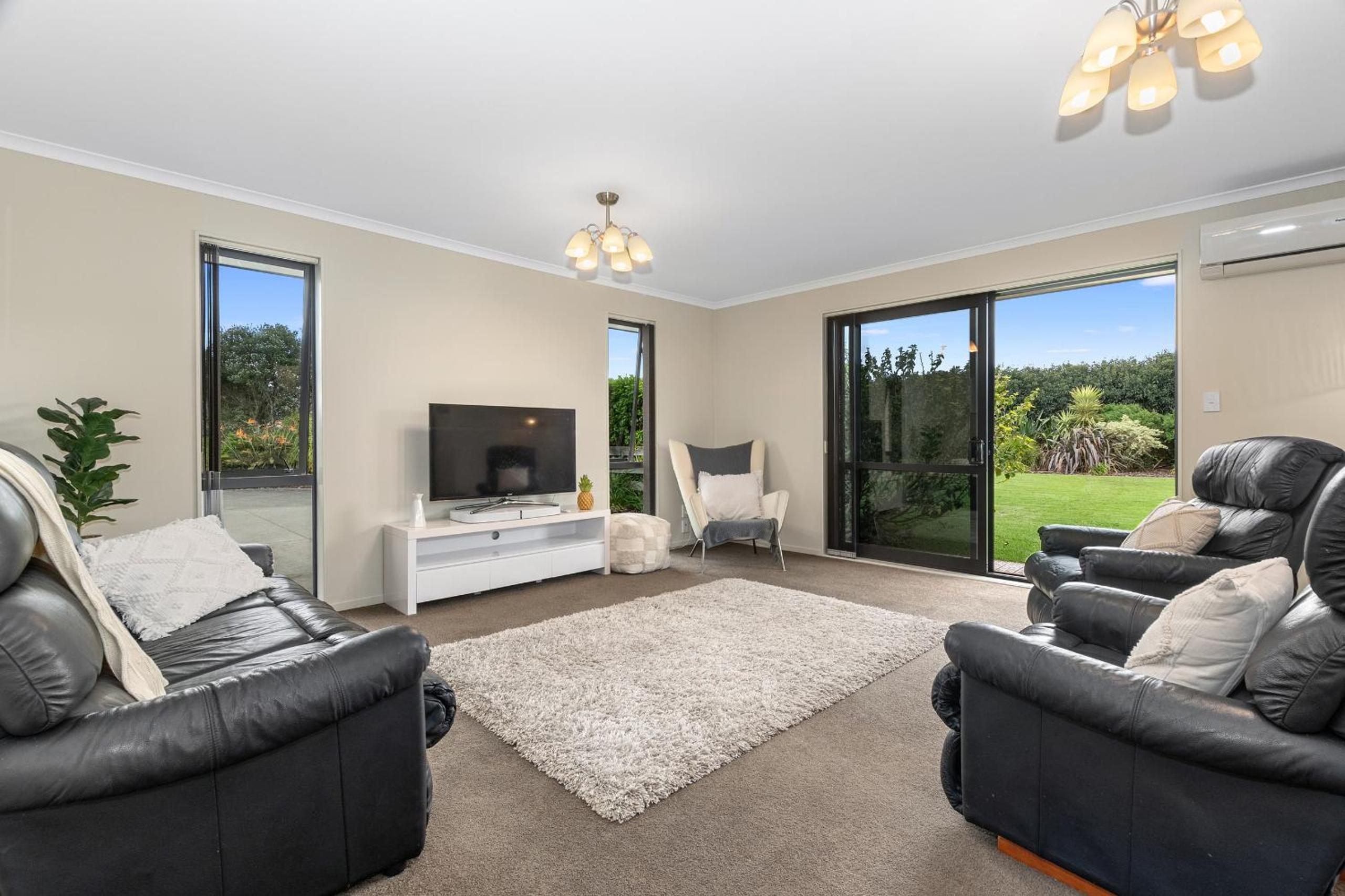 Magical Waipu - Central Family Holiday Home view 3