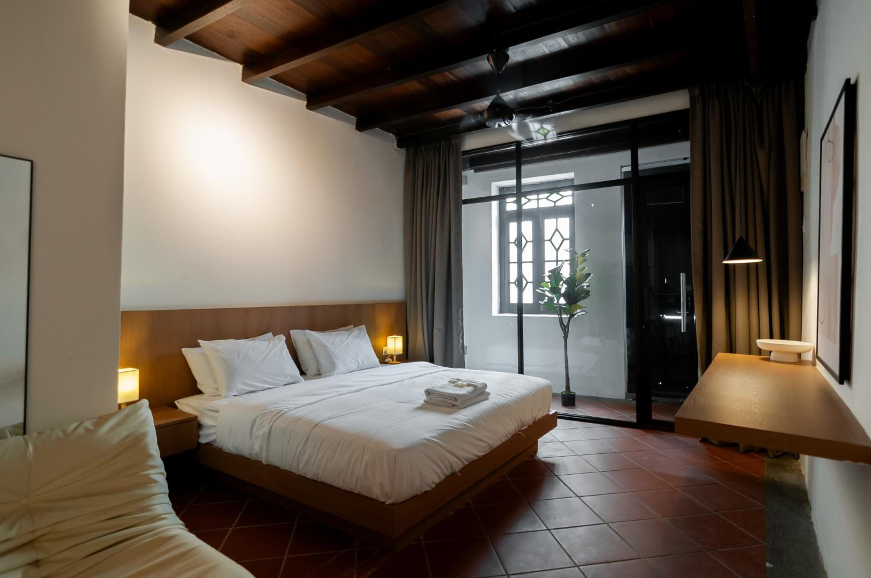 Heritage Villa by Aayu - 10 mins walk to Armenian St photo 8