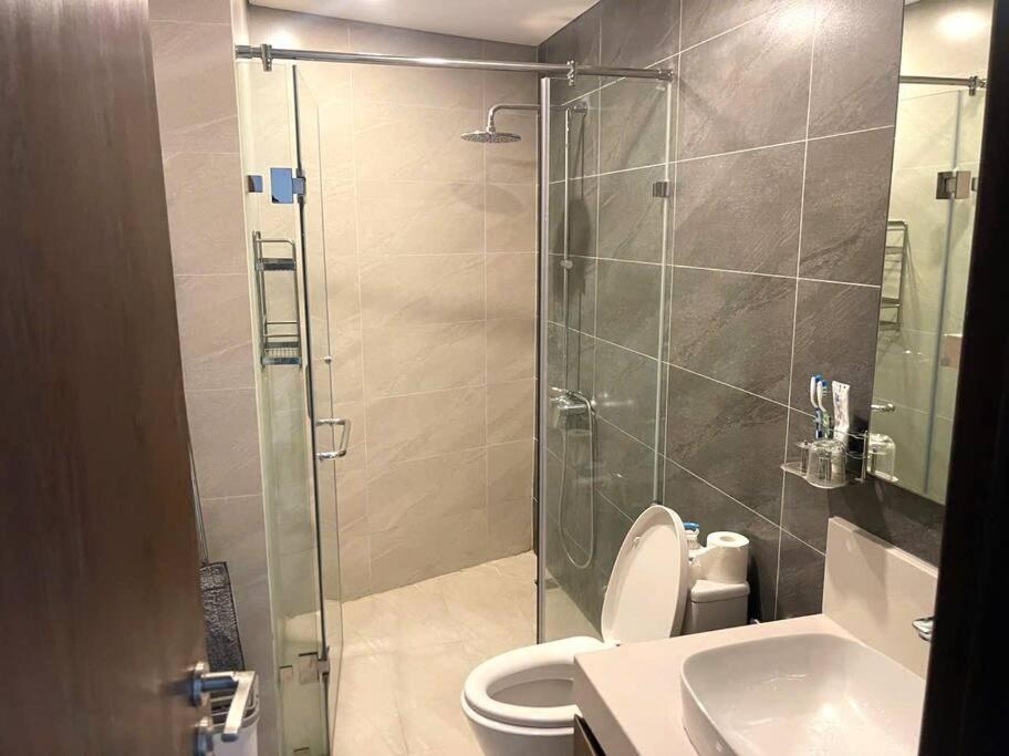 Spacious studio in Hai Duong city view 3