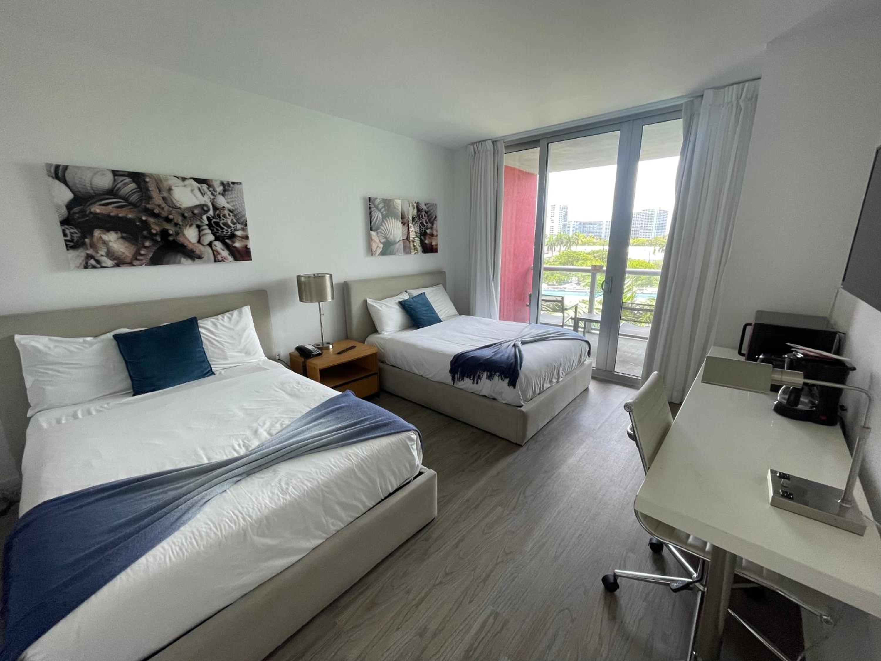 Estudio- Beach Walk Resort
