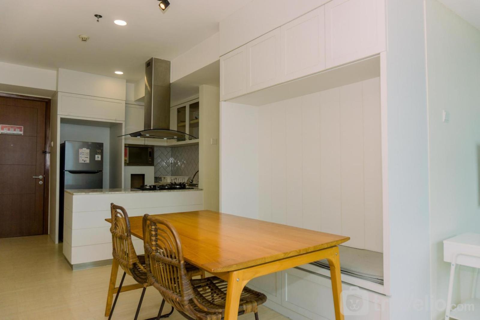 Great Deal 2BR Apartment Springhill Terrace Residence By Travelio