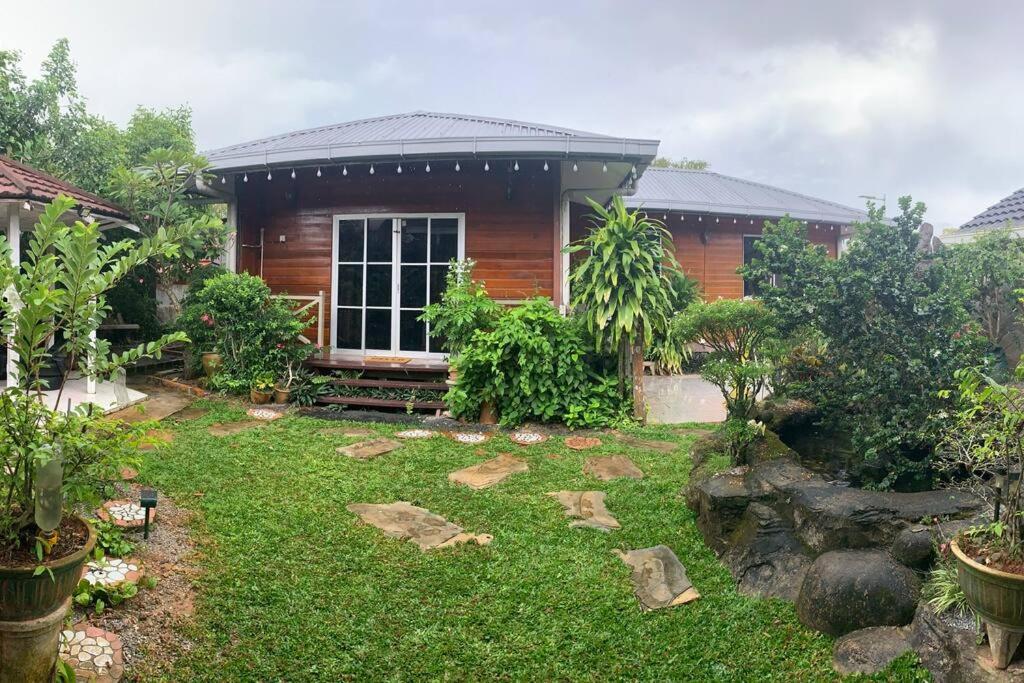 Sri Kandis Cottage Stay photo 1