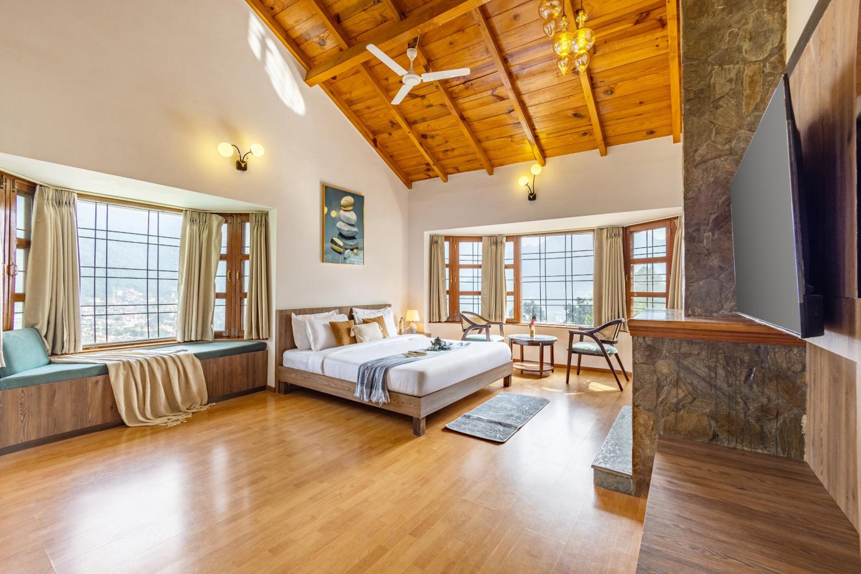 Alaya Stays 4 BHK with Garden in Nainital - The Ananda view 4