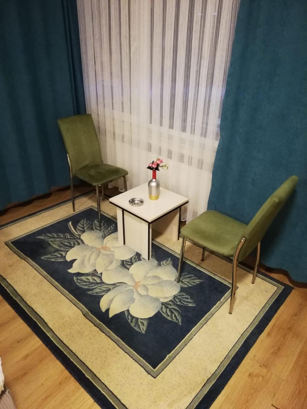 Kutlu Suit